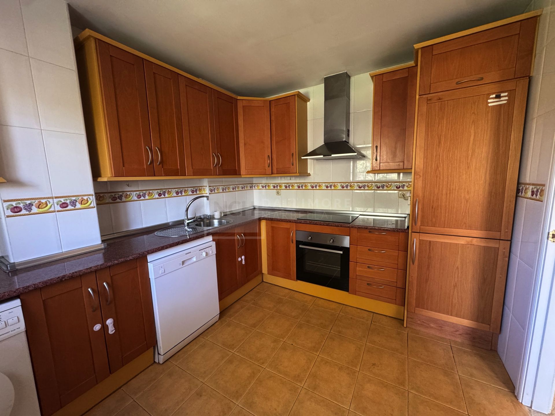 Exquisito Apartamento de 2 Dormitorios en Marbella River Garden