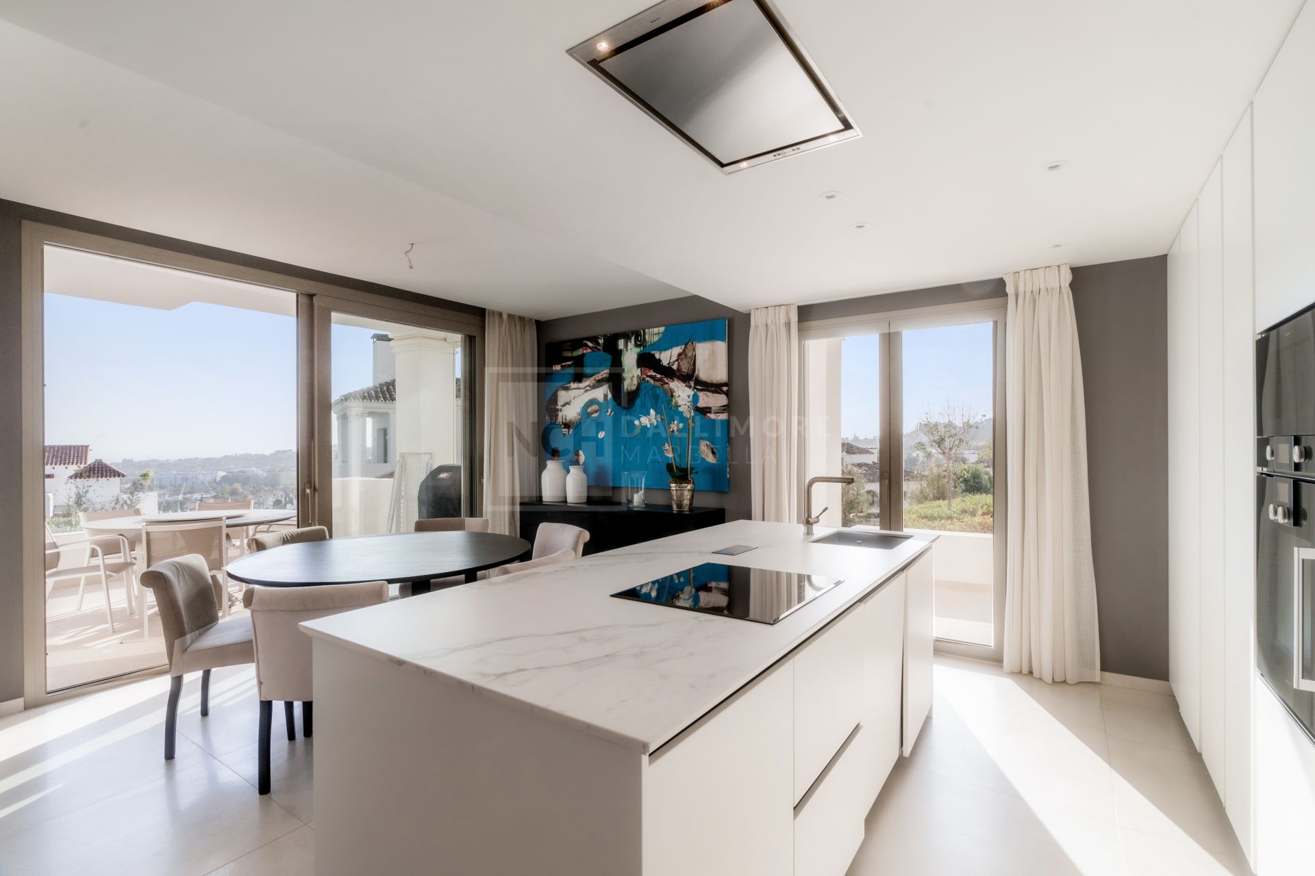 IMPRESIONANTE APARTAMENTO EN MARBELLA