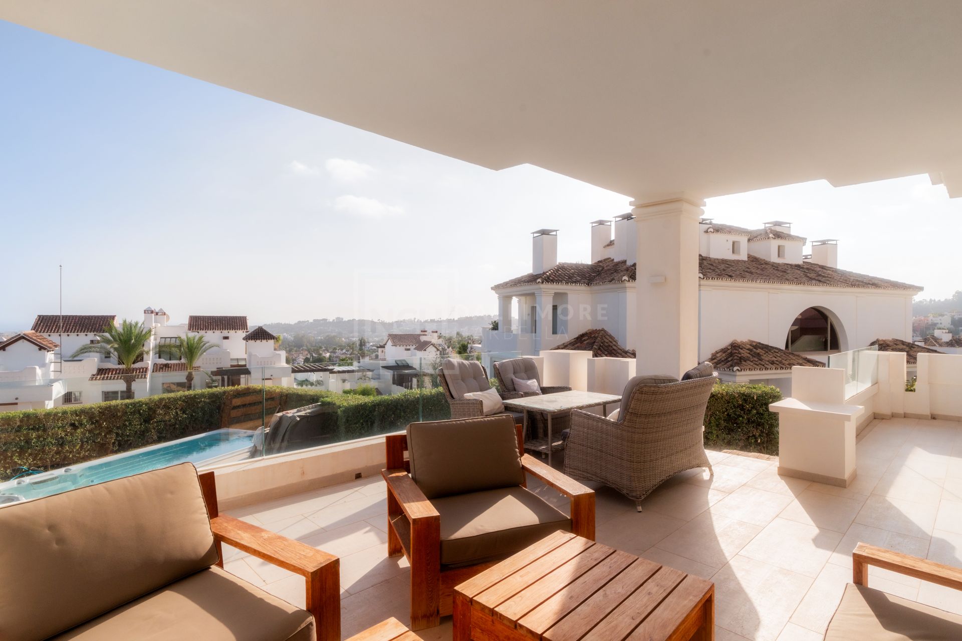 IMPRESIONANTE APARTAMENTO EN MARBELLA