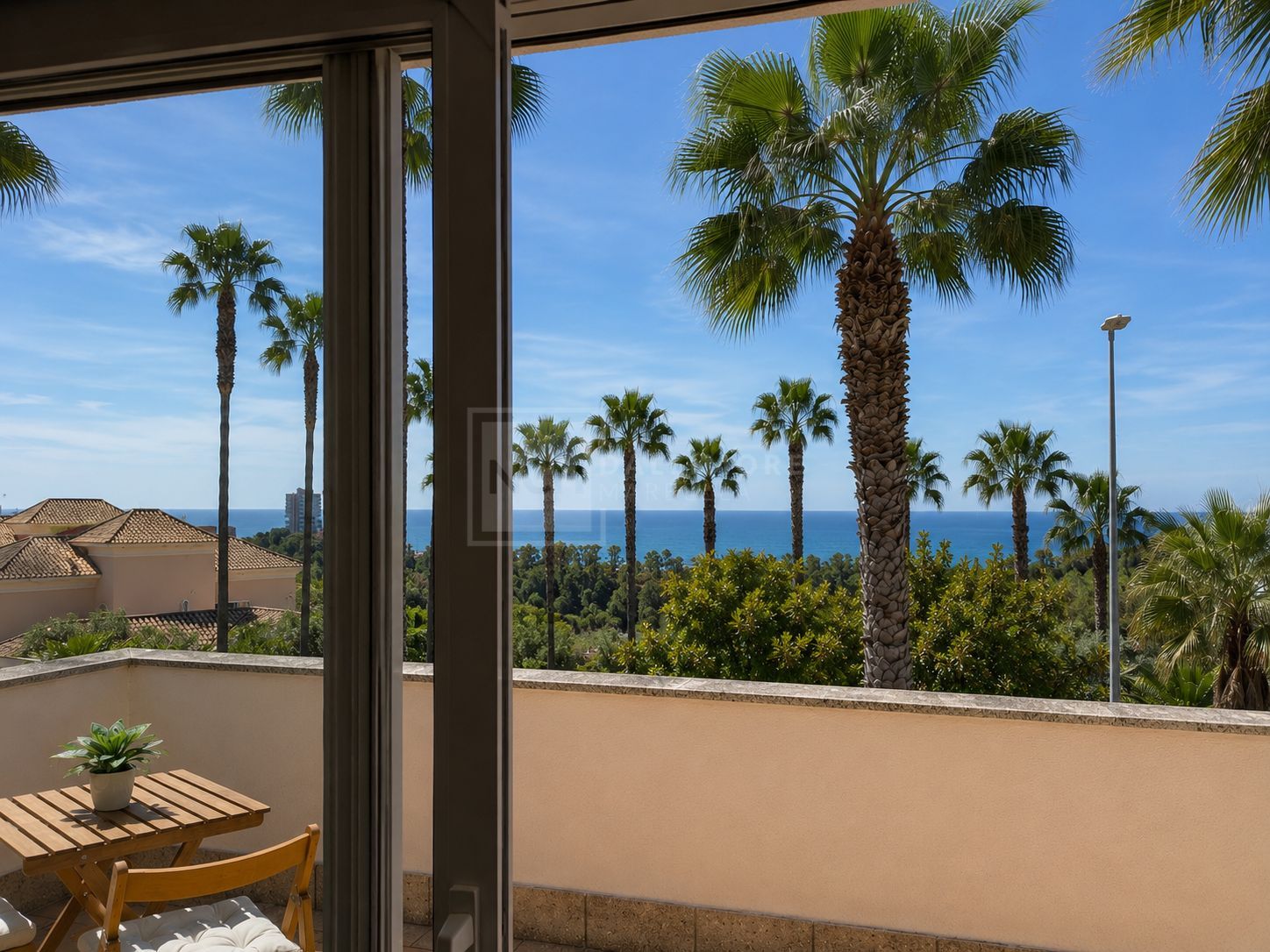 EXCLUSIVO ADOSADO EN SANTA CLARA CON VISTAS ABIERTAS