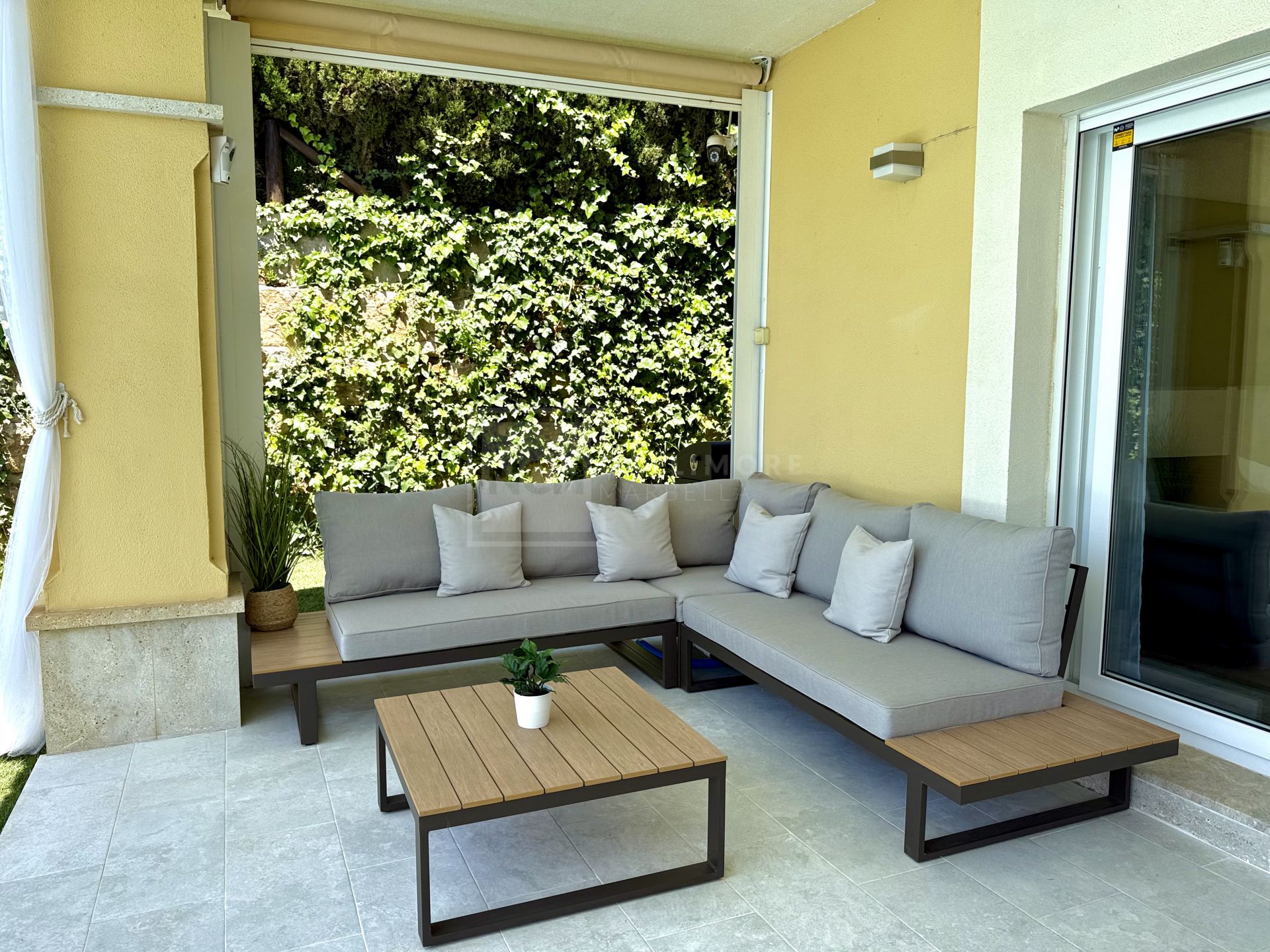 EXCLUSIVO ADOSADO EN SANTA CLARA CON VISTAS ABIERTAS