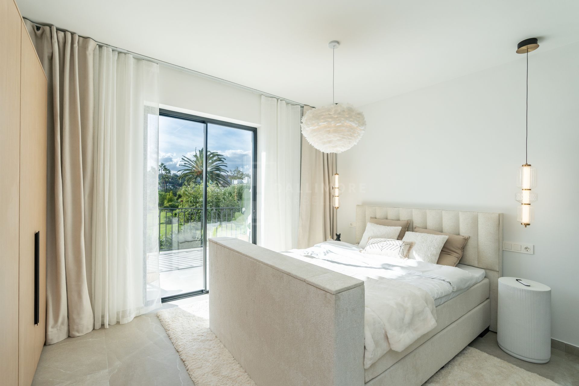 Casa Preciosa, a fully refurbished 4-bedroom, spacious townhouse in The Golf Valley of Nueva Andalucia, Marbella
