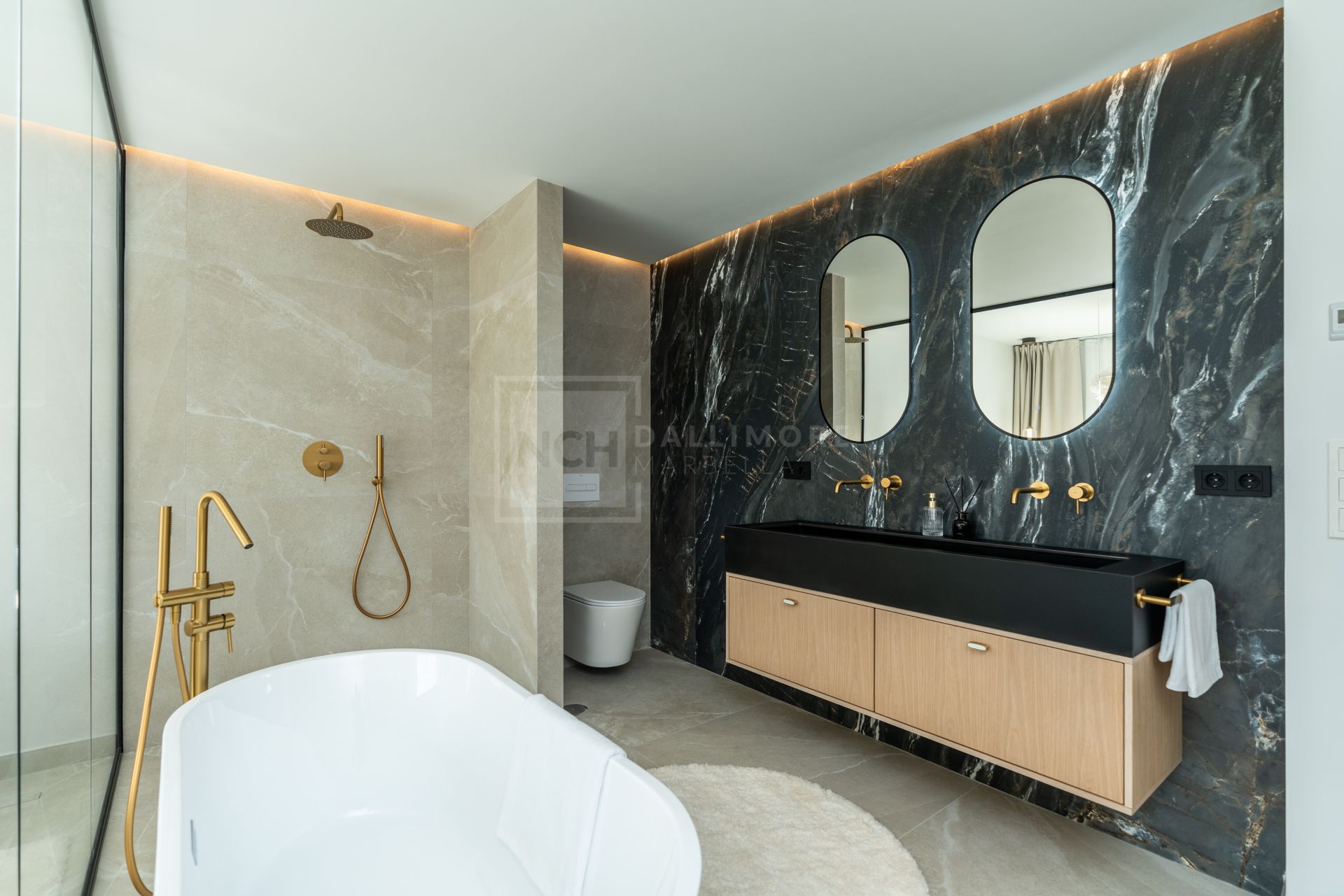 Casa Preciosa, a fully refurbished 4-bedroom, spacious townhouse in The Golf Valley of Nueva Andalucia, Marbella