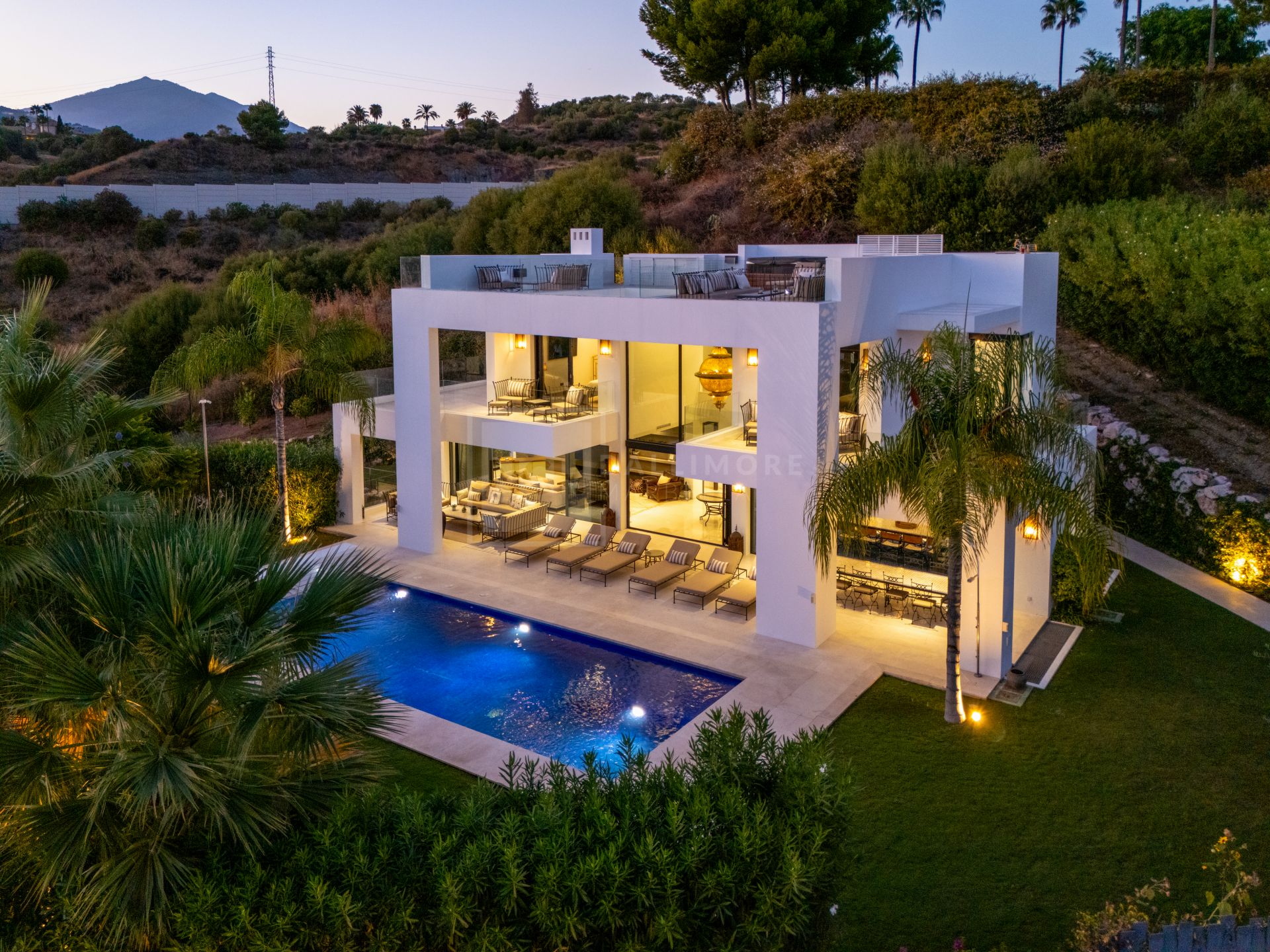 Six Bedroom Luxury Villa with Designer Interiors and Expansive Outdoor Living