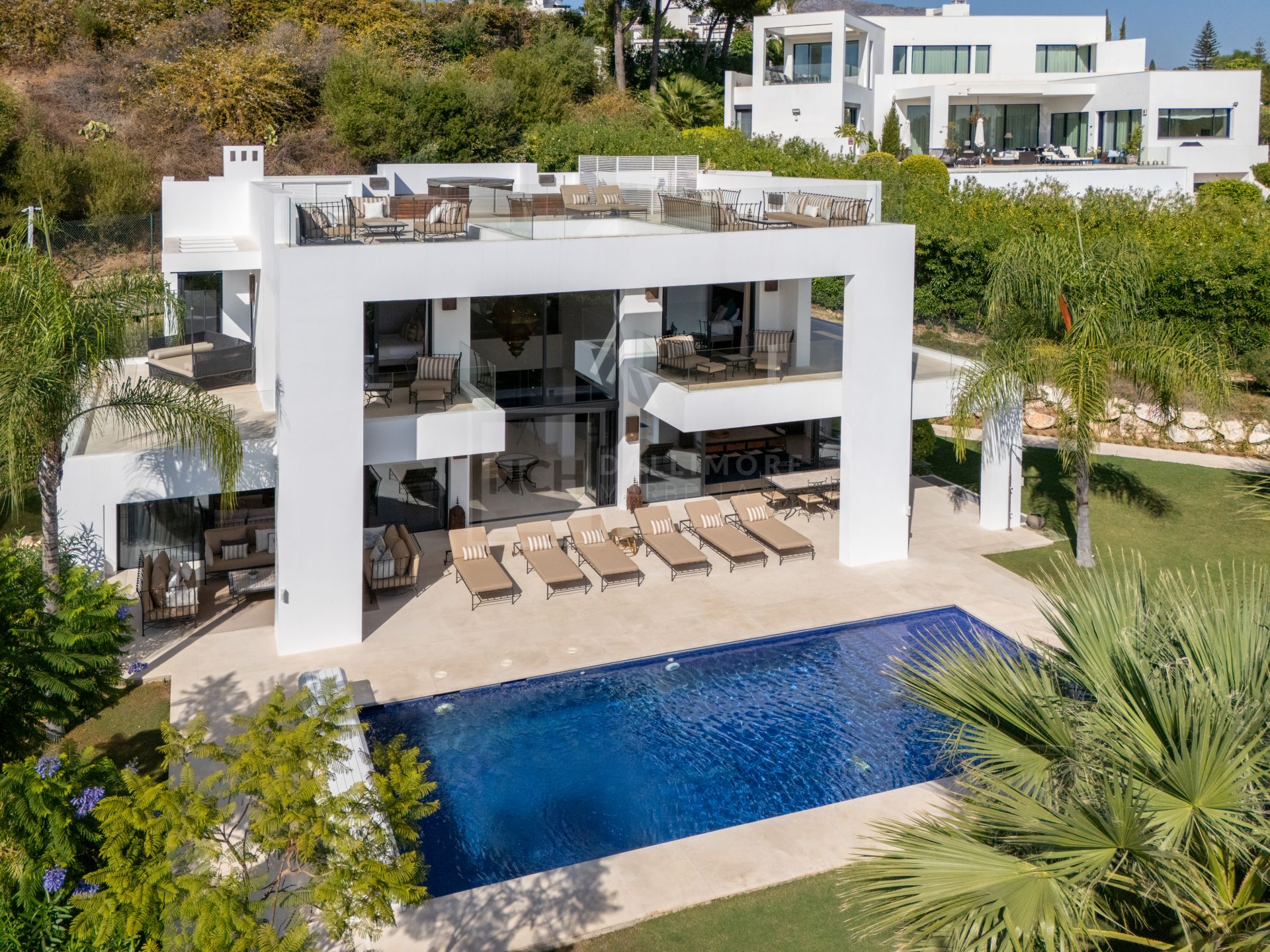 Six Bedroom Luxury Villa with Designer Interiors and Expansive Outdoor Living
