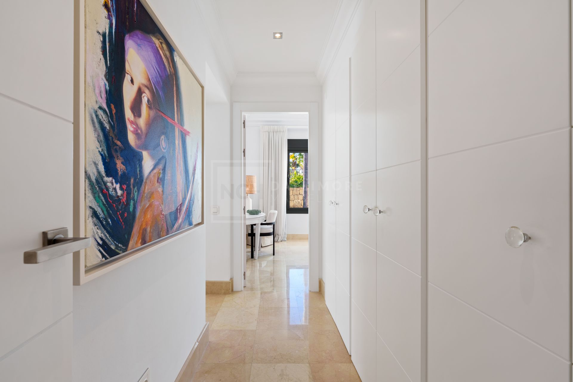 Impresionante villa mediterránea de 4 dormitorios con piscina, vistas al mar y jardín privado