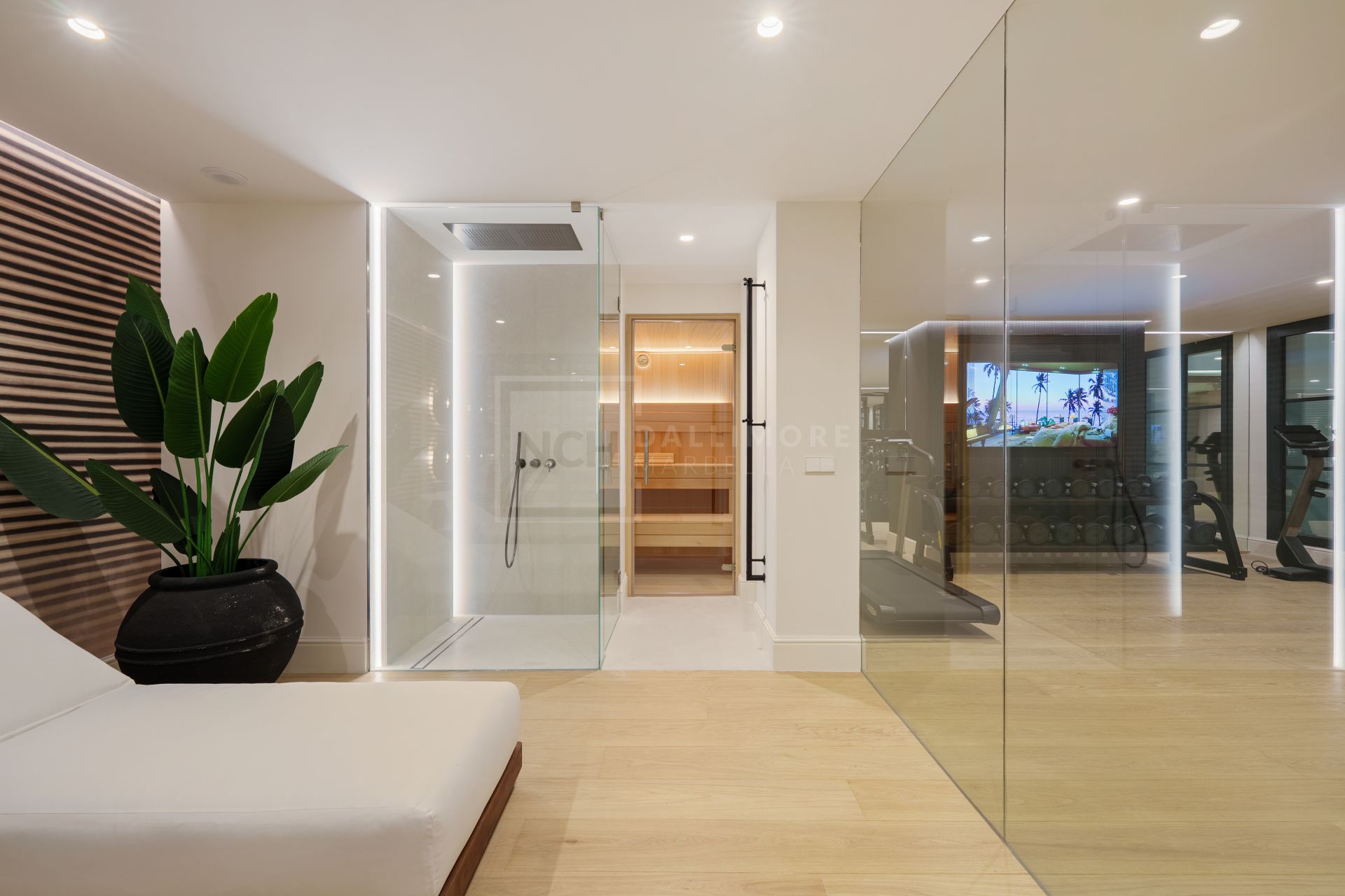 Beautifully Renovated Villa With Panoramic Views And Exceptional Outdoor Living