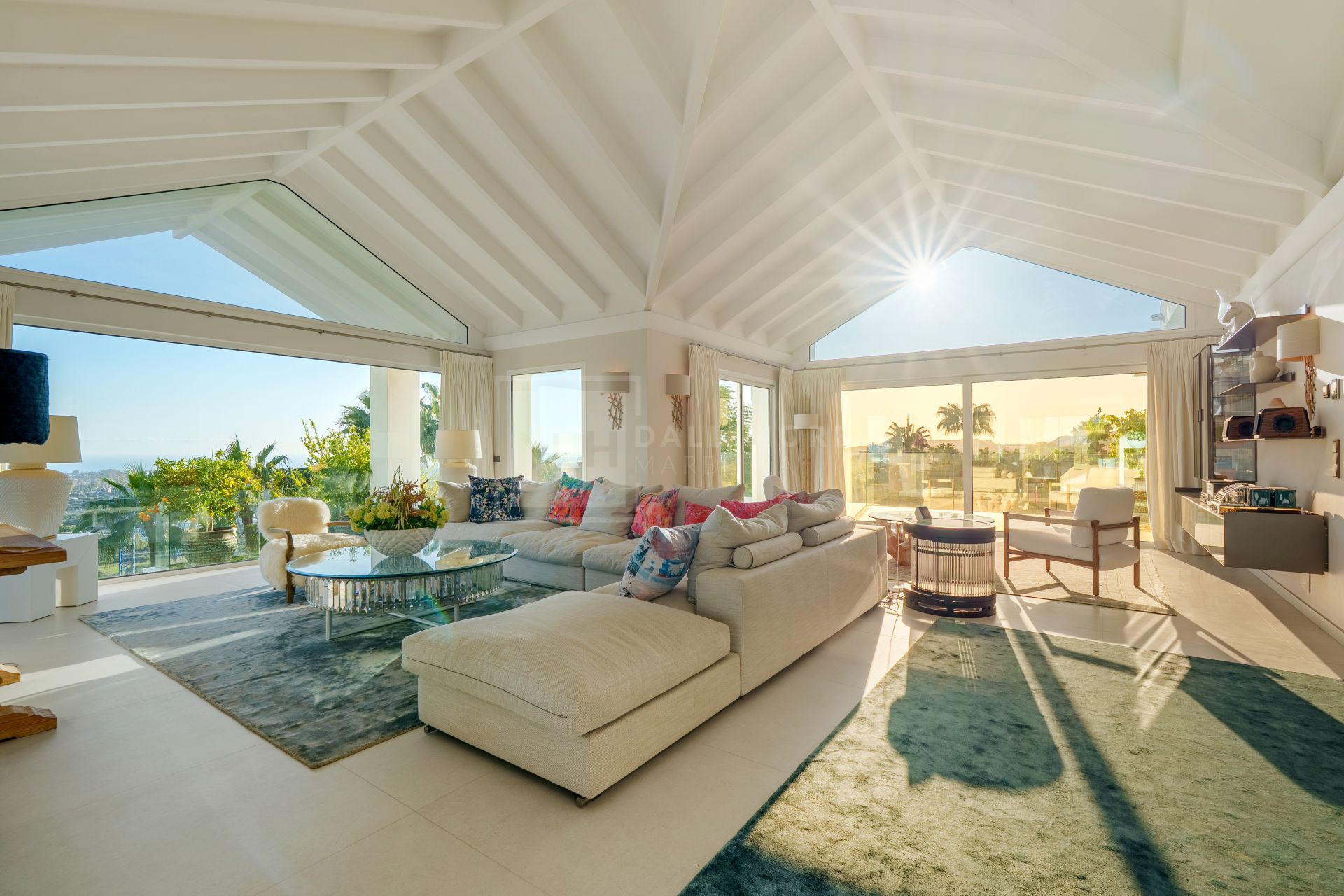 Residencia excepcional de 9 dormitorios con casa de invitados y vistas impresionantes