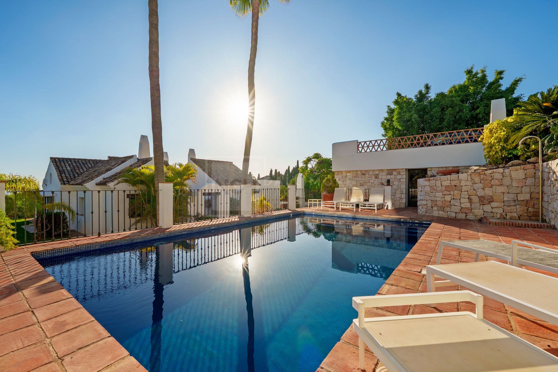 Residencia excepcional de 9 dormitorios con casa de invitados y vistas impresionantes