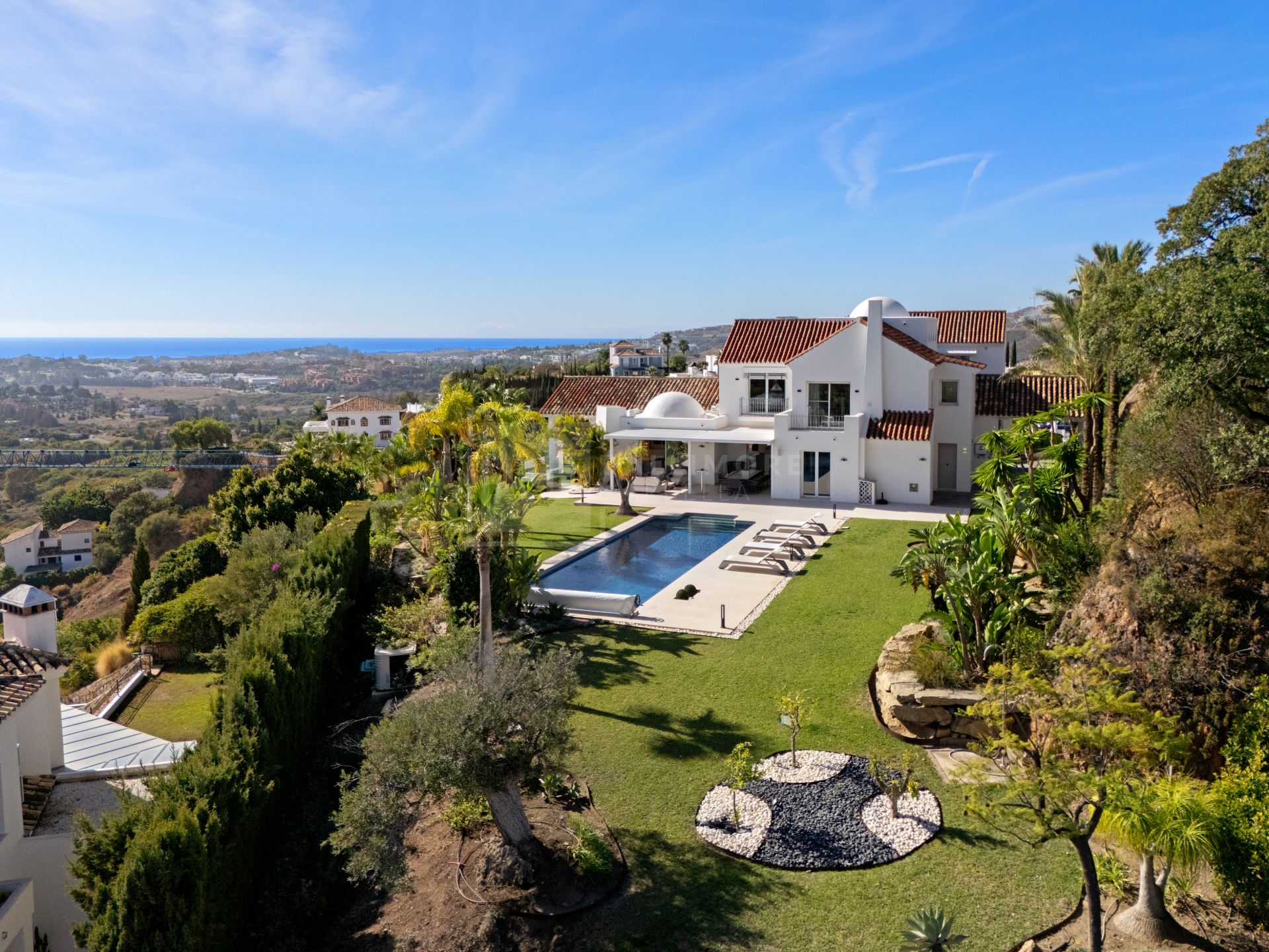 Residencia excepcional de 9 dormitorios con casa de invitados y vistas impresionantes