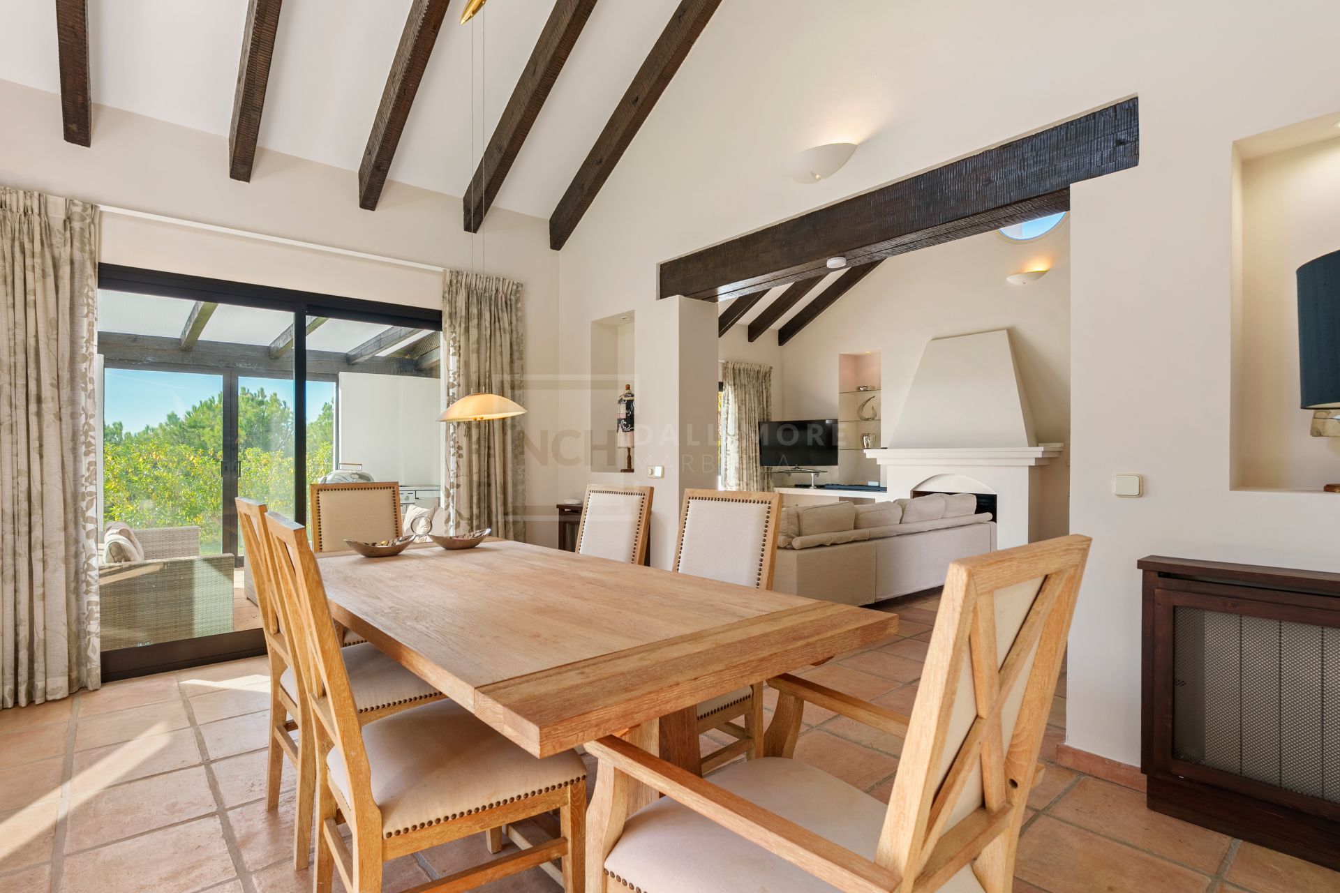 Residencia excepcional de 9 dormitorios con casa de invitados y vistas impresionantes