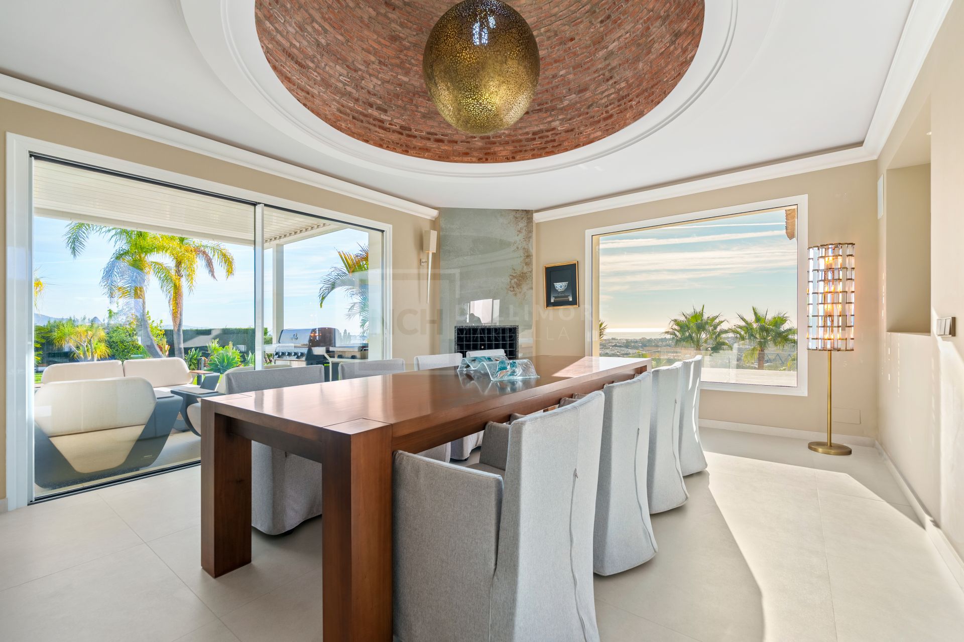 Residencia excepcional de 9 dormitorios con casa de invitados y vistas impresionantes
