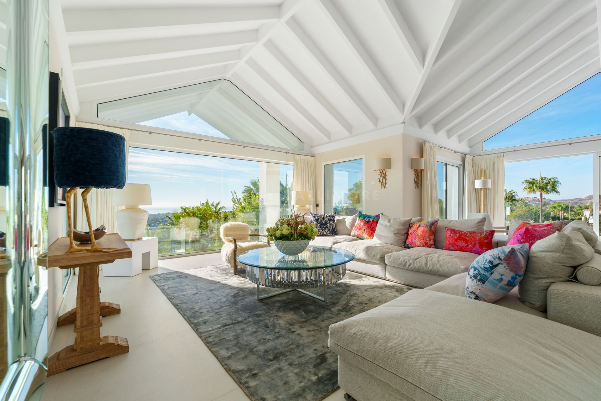 Residencia excepcional de 9 dormitorios con casa de invitados y vistas impresionantes
