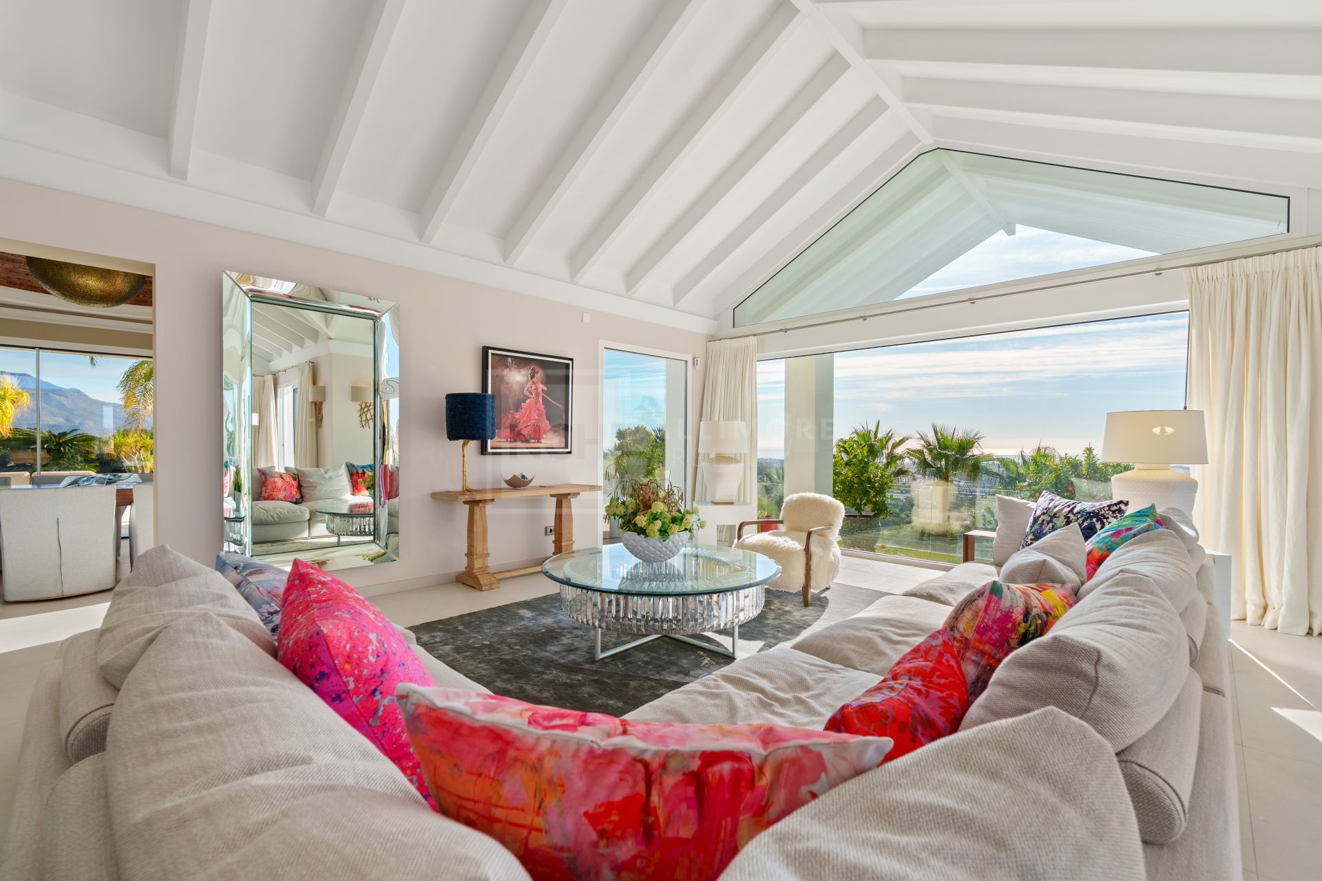 Residencia excepcional de 9 dormitorios con casa de invitados y vistas impresionantes