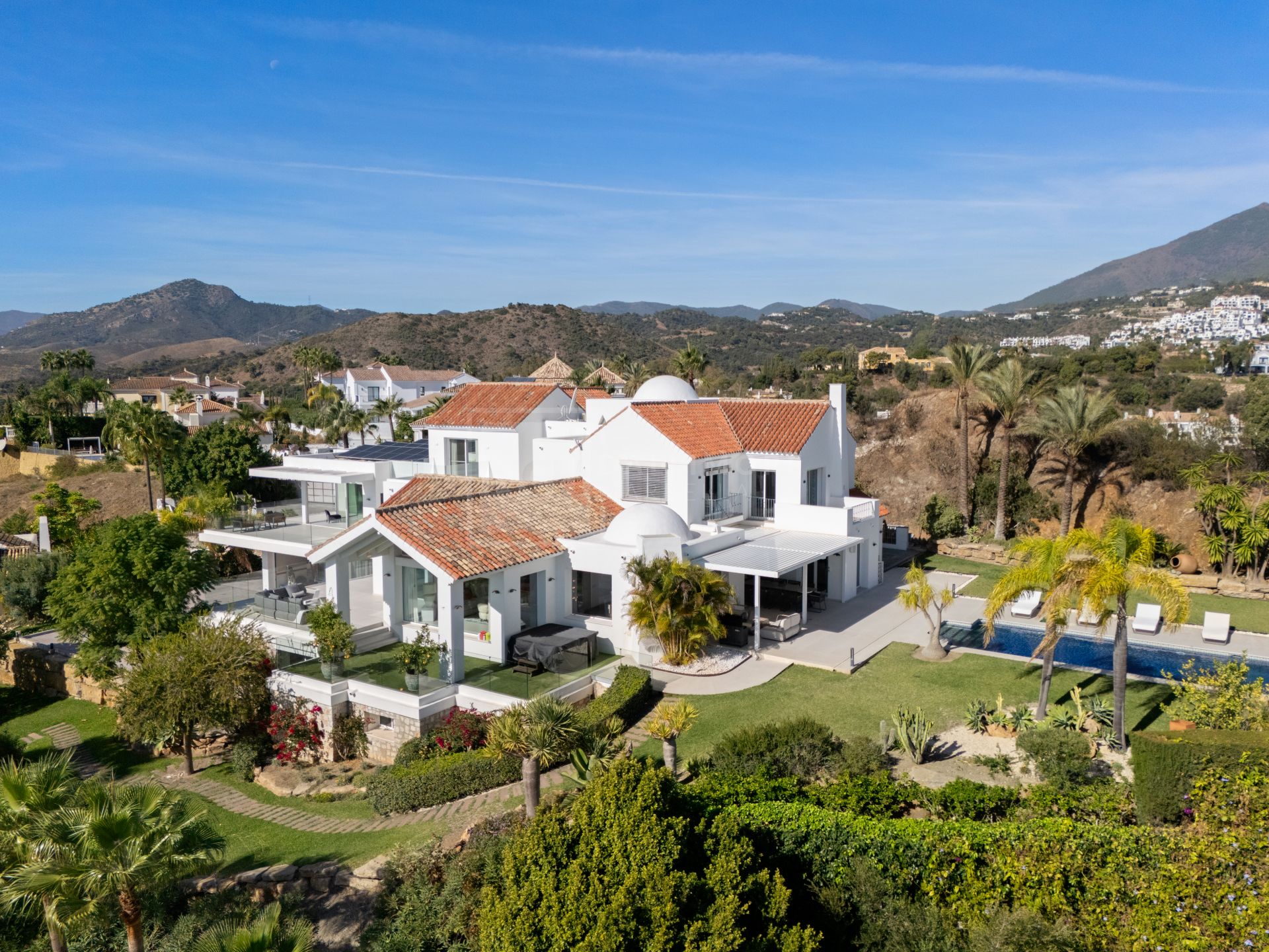 Residencia excepcional de 9 dormitorios con casa de invitados y vistas impresionantes