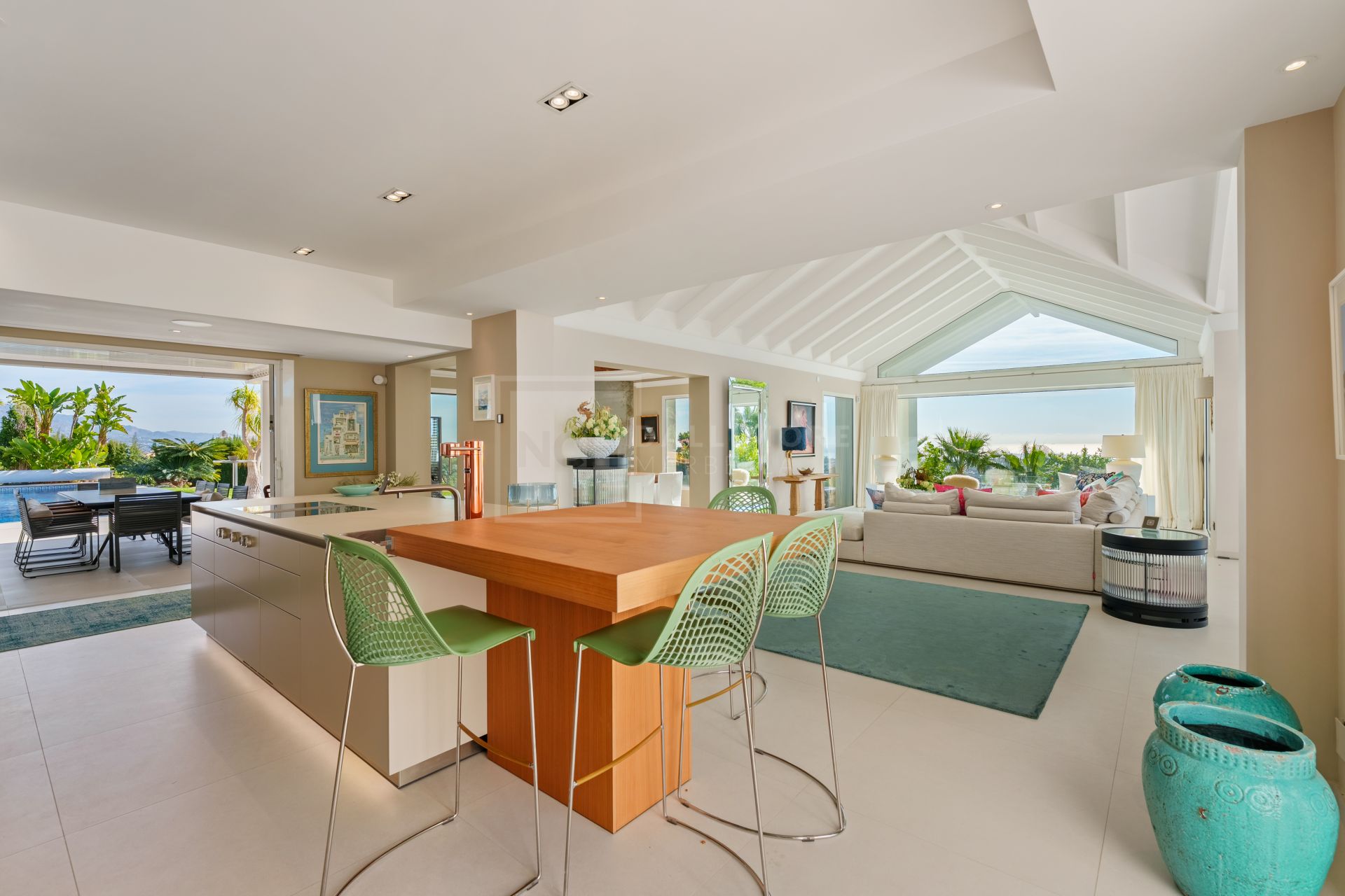 Residencia excepcional de 9 dormitorios con casa de invitados y vistas impresionantes