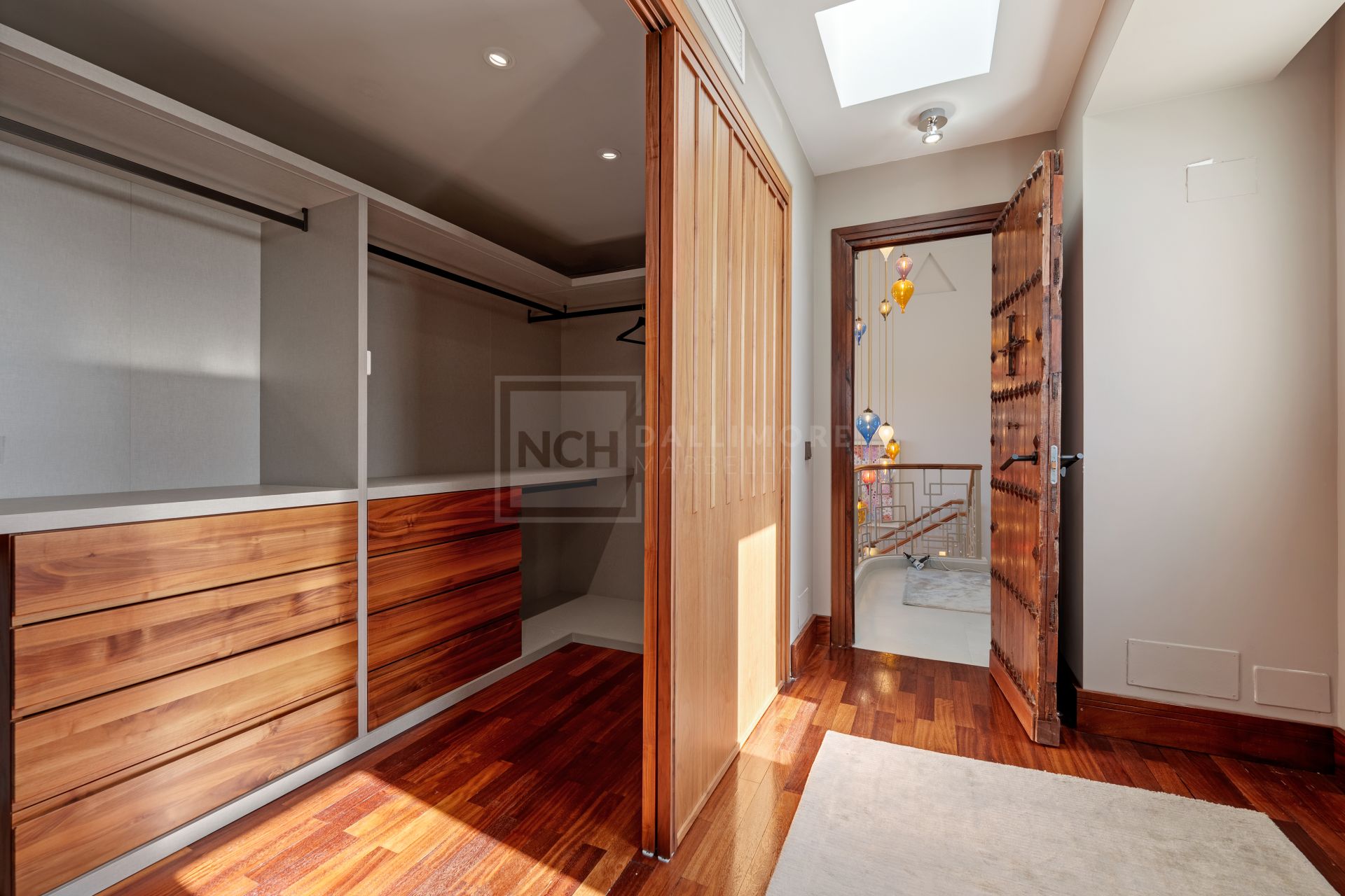Residencia excepcional de 9 dormitorios con casa de invitados y vistas impresionantes