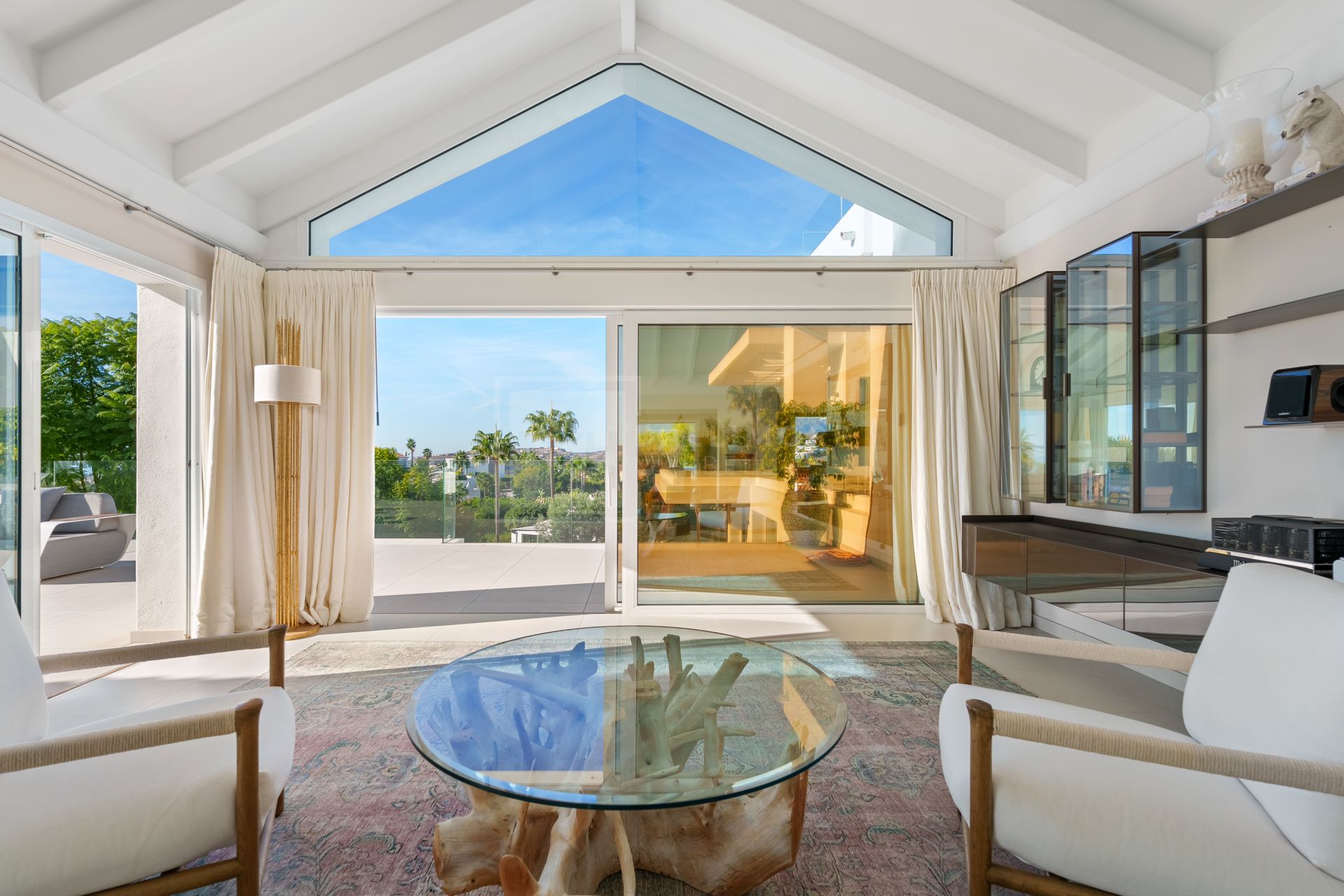 Residencia excepcional de 9 dormitorios con casa de invitados y vistas impresionantes