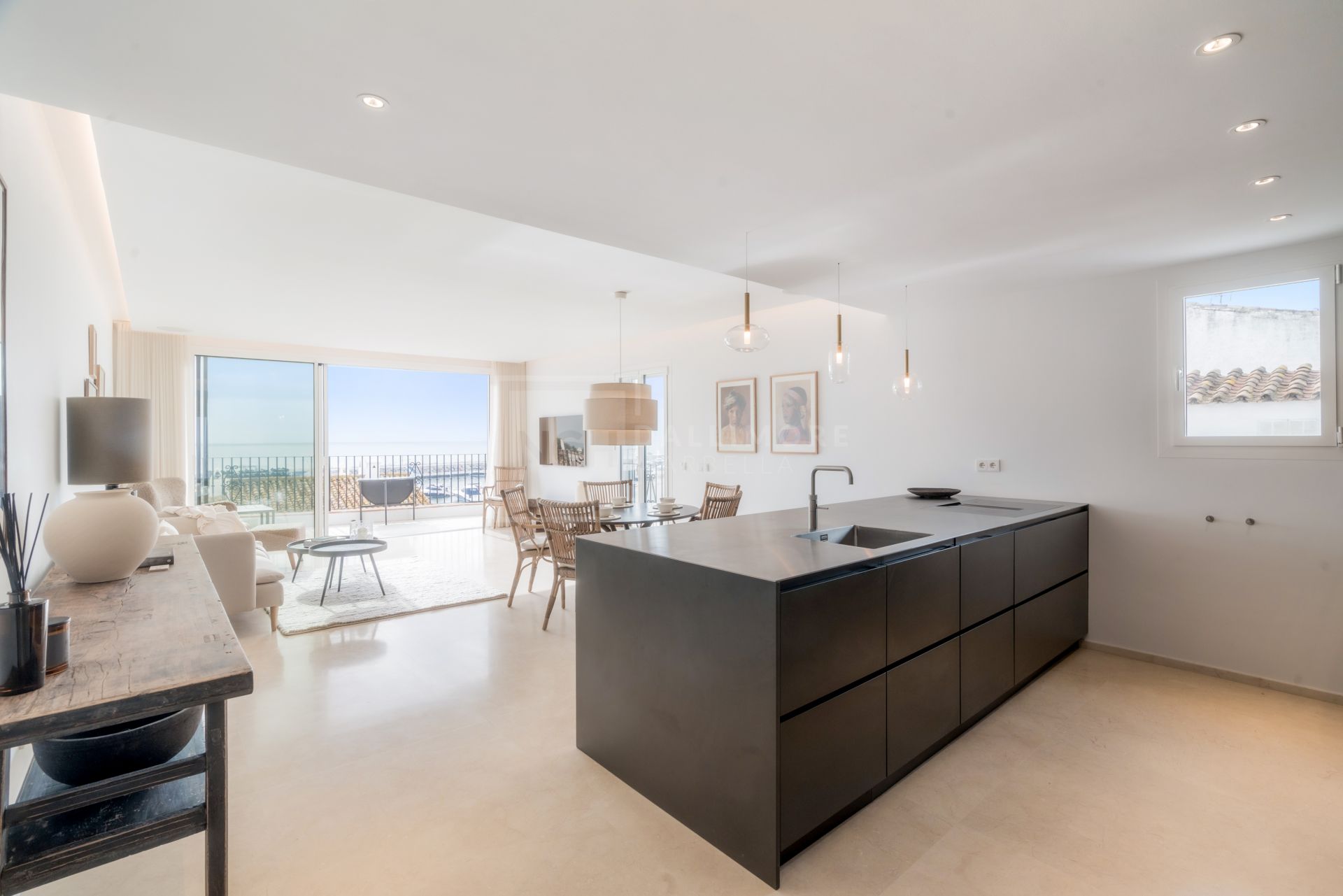 2-Bedroom Sea View Penthouse in Puerto Banus