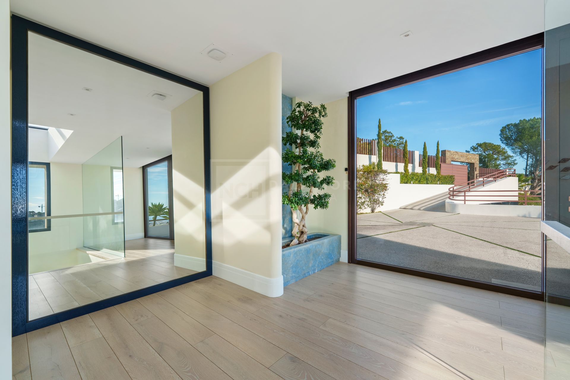Striking Architectural Villa With Infinity Pool And Panoramic Views