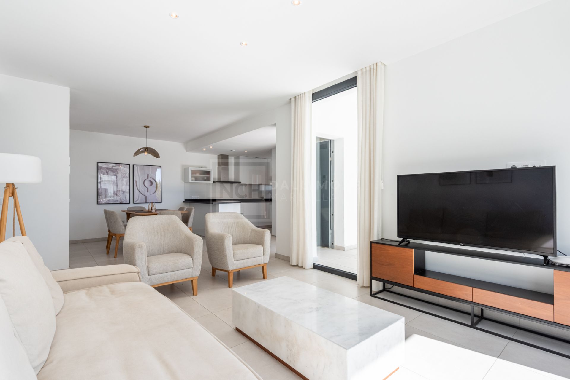 Casa de 4 dormitorios ubicada en la Nueva Milla de Oro