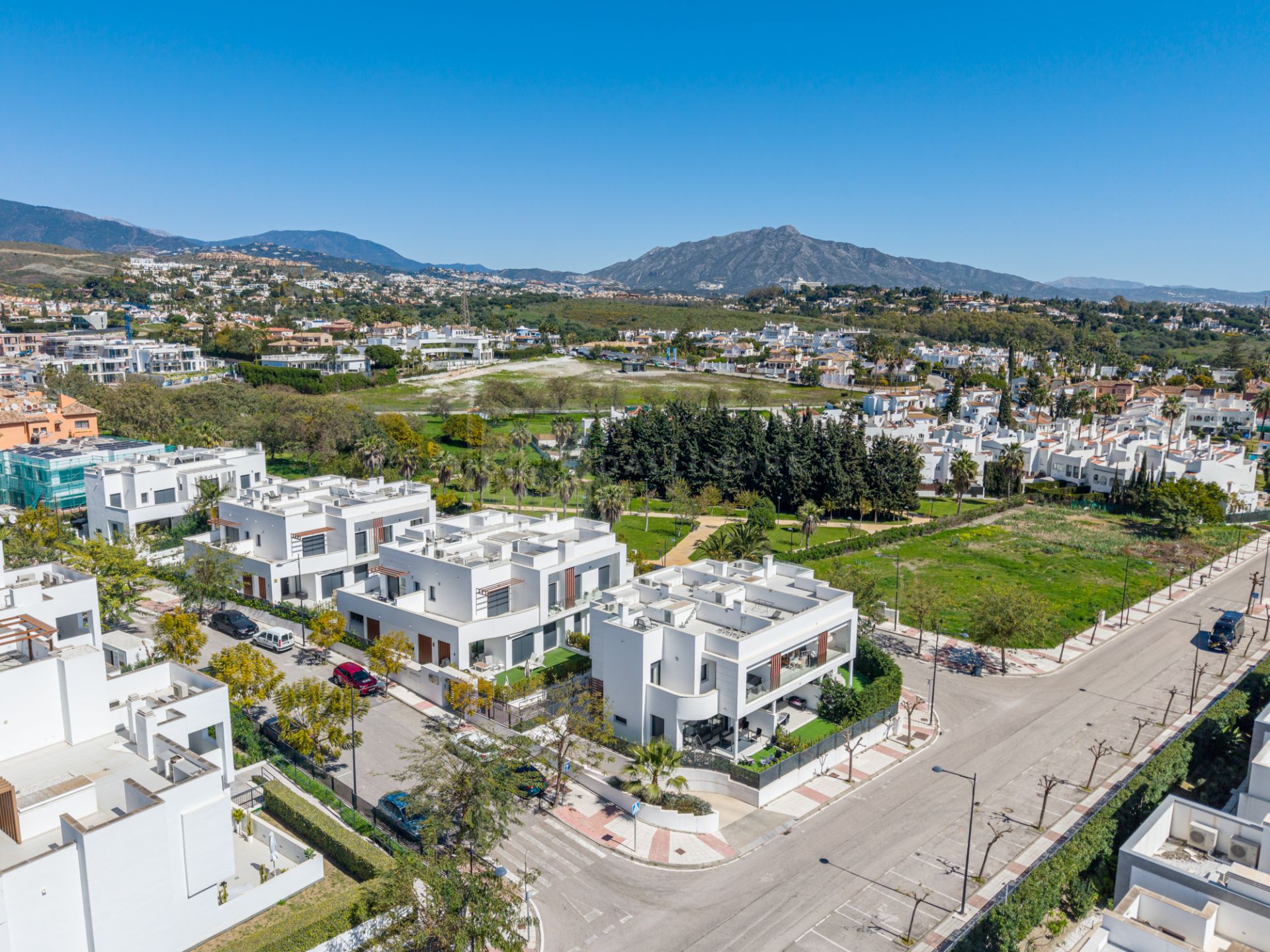 Casa de 4 dormitorios ubicada en la Nueva Milla de Oro