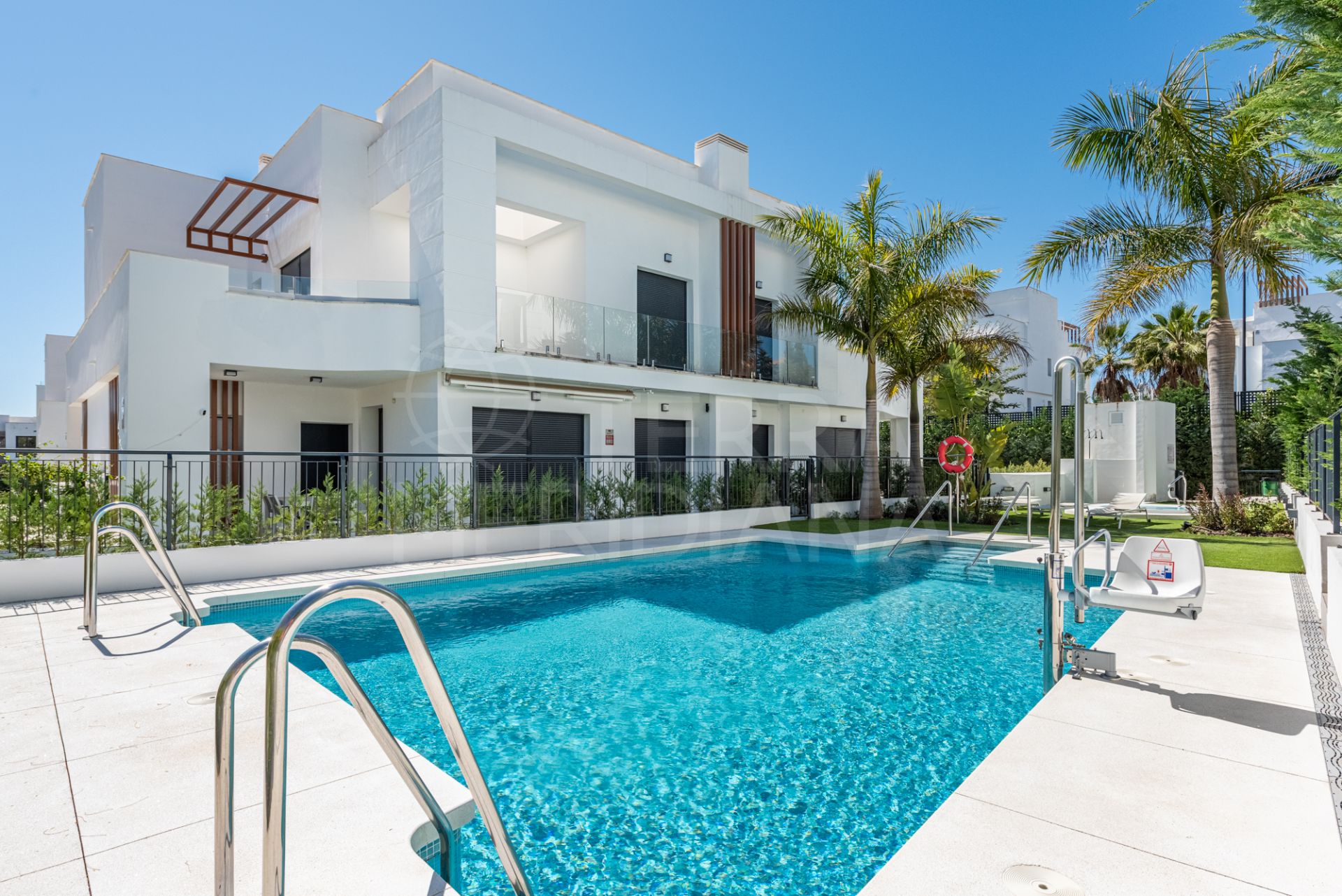 Semi Detached House in Los Miradores del Sol, Estepona