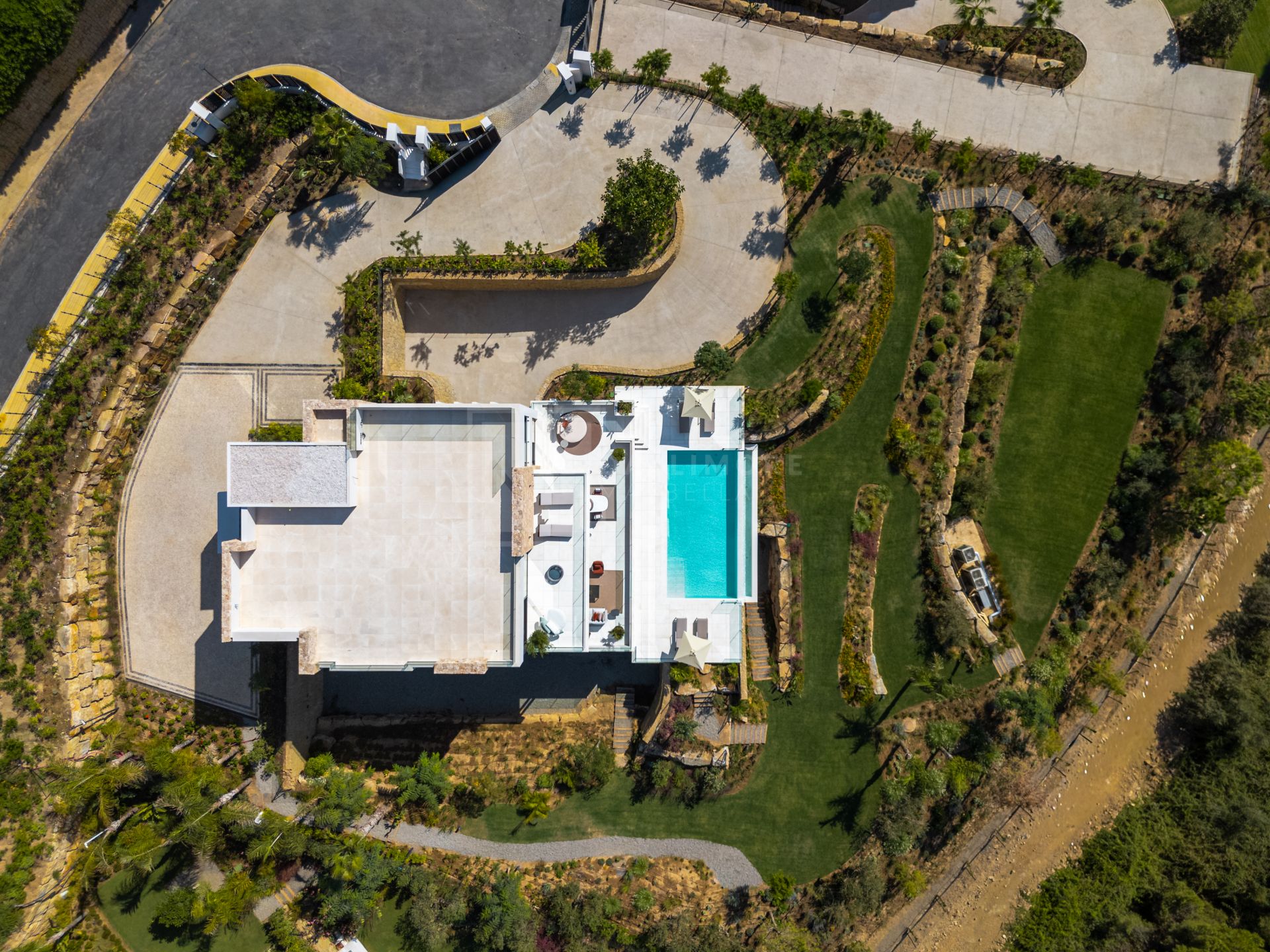 Modern Architectural Masterpiece With Infinity Pool And Rooftop Entertaining Space