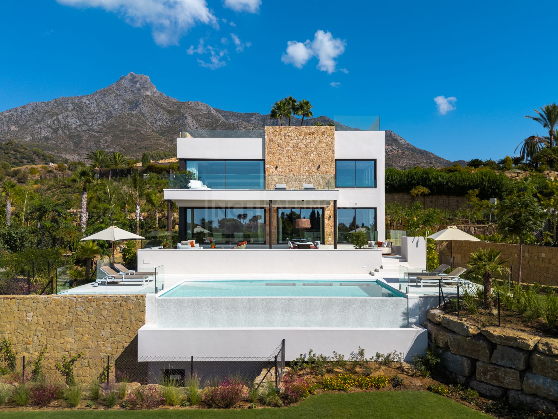 Modern Architectural Masterpiece With Infinity Pool And Rooftop Entertaining Space