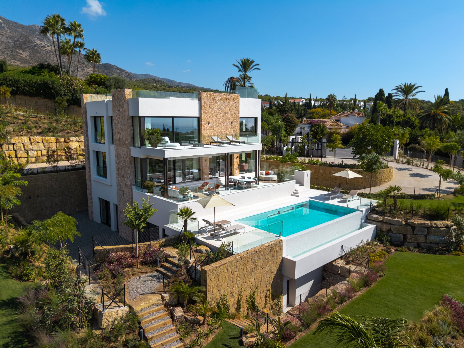 Modern Architectural Masterpiece With Infinity Pool And Rooftop Entertaining Space