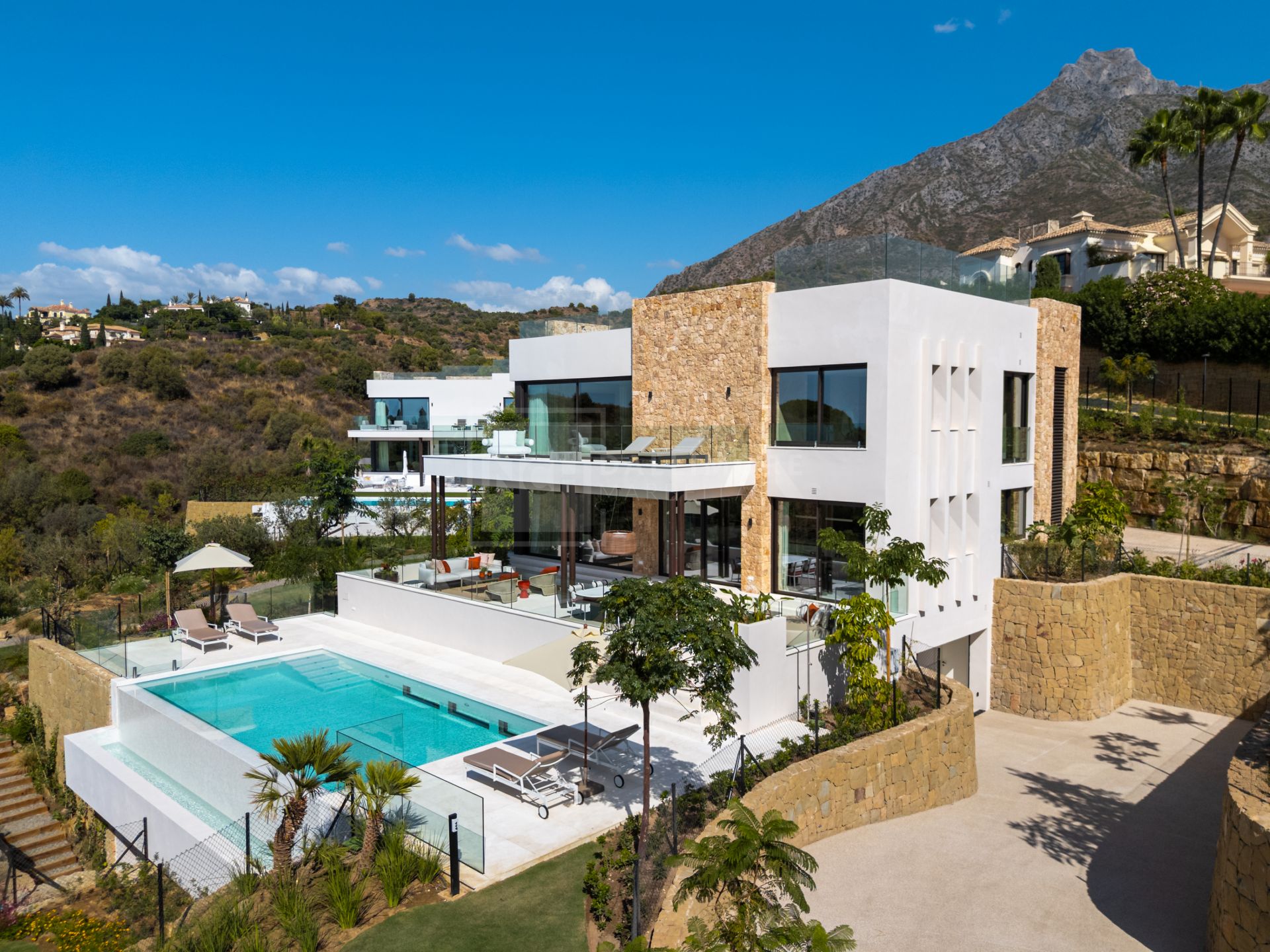 Modern Architectural Masterpiece With Infinity Pool And Rooftop Entertaining Space