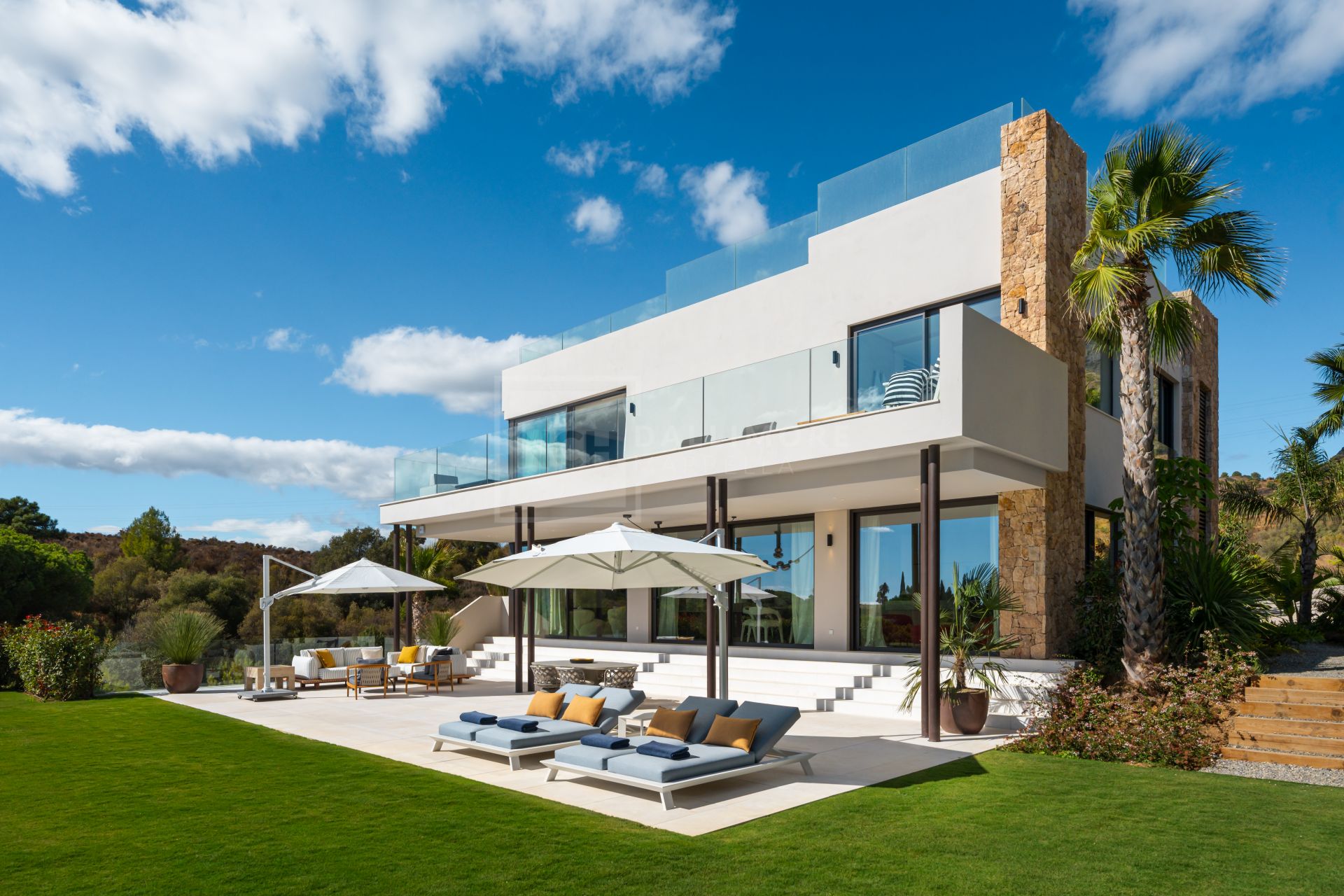 Stunning 5 Bedroom Designer Villa With Indoor Spa And Outdoor Living