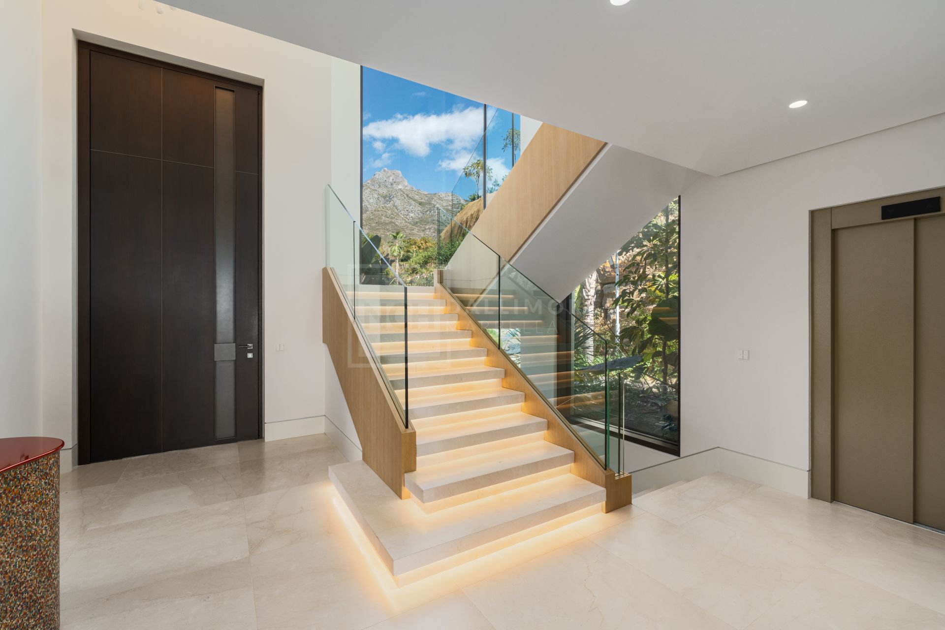 Stunning 5 Bedroom Designer Villa With Indoor Spa And Outdoor Living