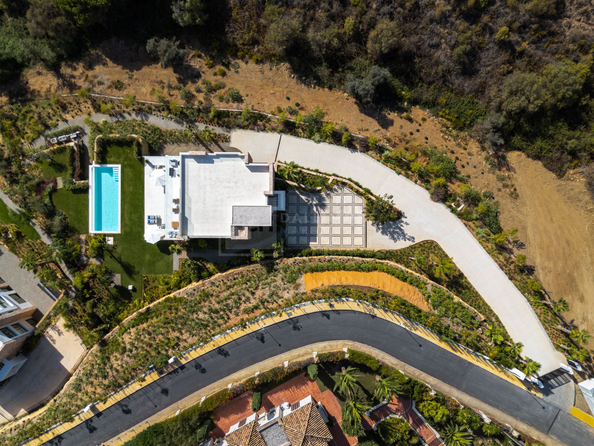 Stunning 5 Bedroom Designer Villa With Indoor Spa And Outdoor Living