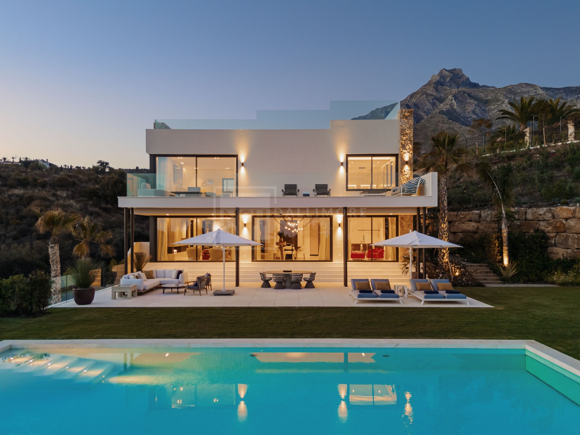 Stunning 5 Bedroom Designer Villa With Indoor Spa And Outdoor Living