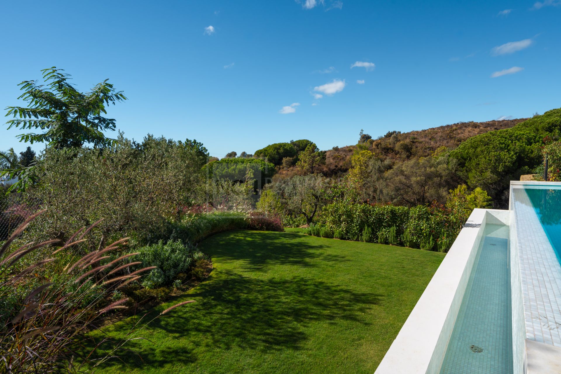 Stunning 5 Bedroom Designer Villa With Indoor Spa And Outdoor Living