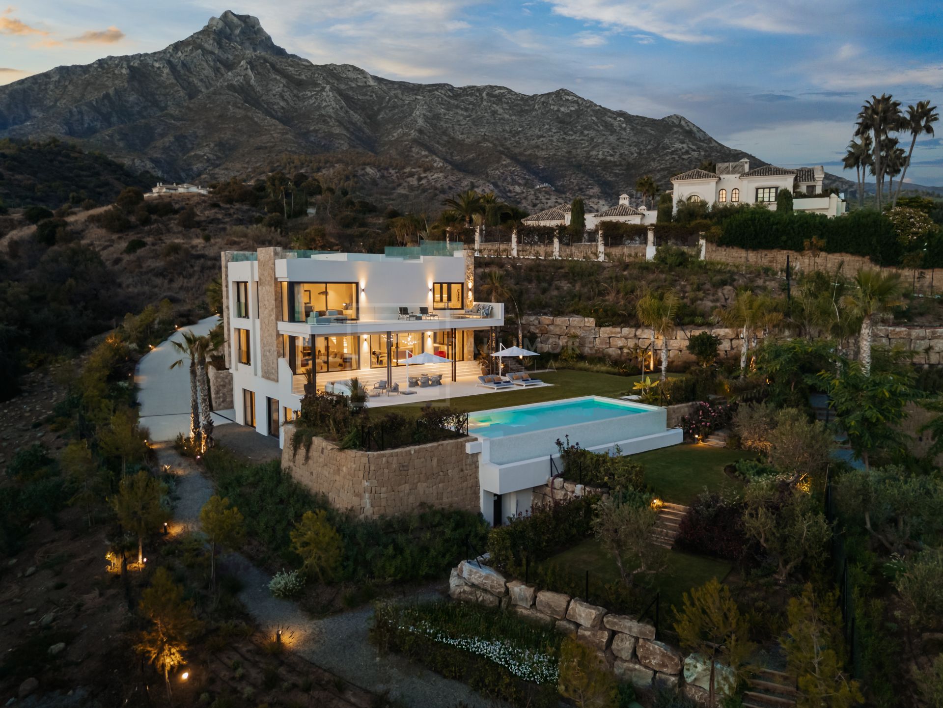 Stunning 5 Bedroom Designer Villa With Indoor Spa And Outdoor Living
