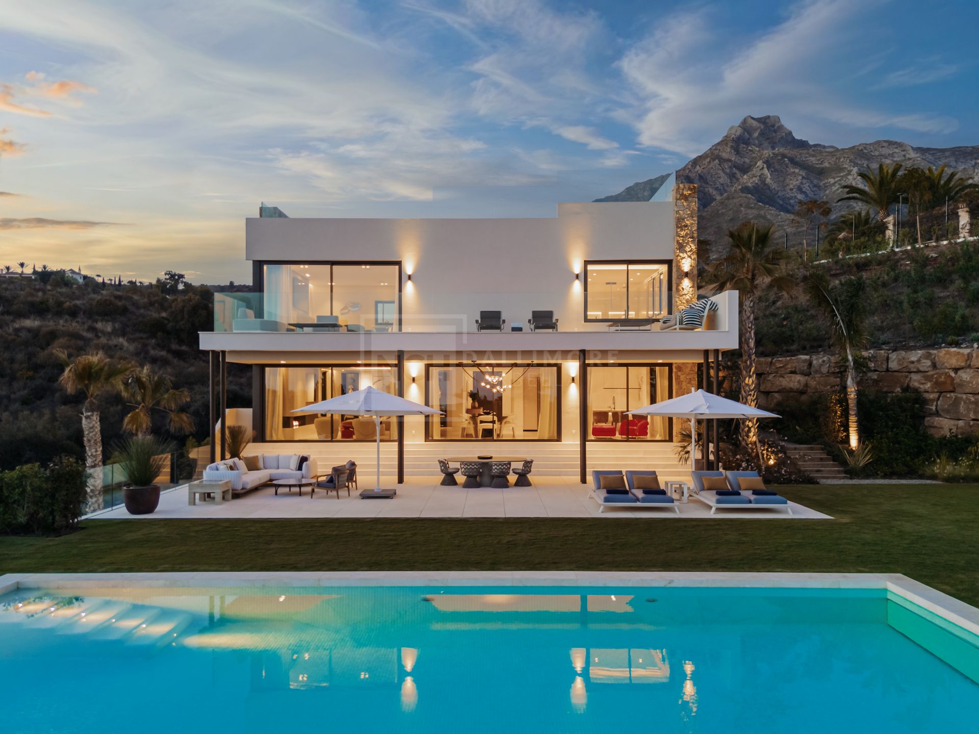 Stunning 5 Bedroom Designer Villa With Indoor Spa And Outdoor Living