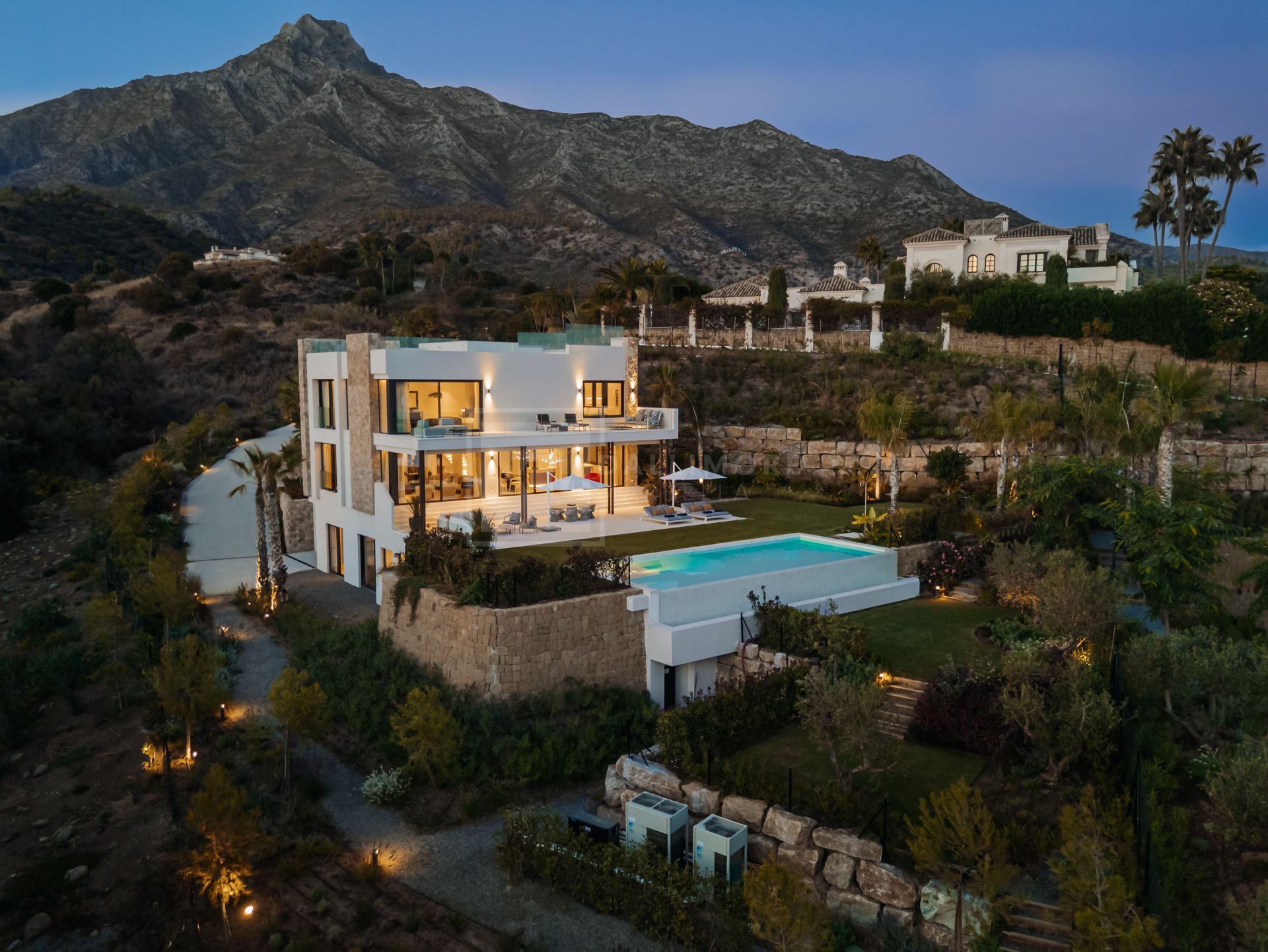 Stunning 5 Bedroom Designer Villa With Indoor Spa And Outdoor Living