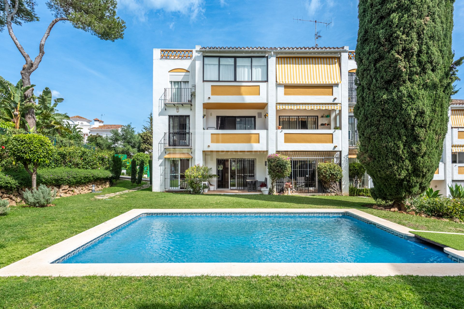 Increíble oportunidad: Apartamento de 2 dormitorios en Calahonda