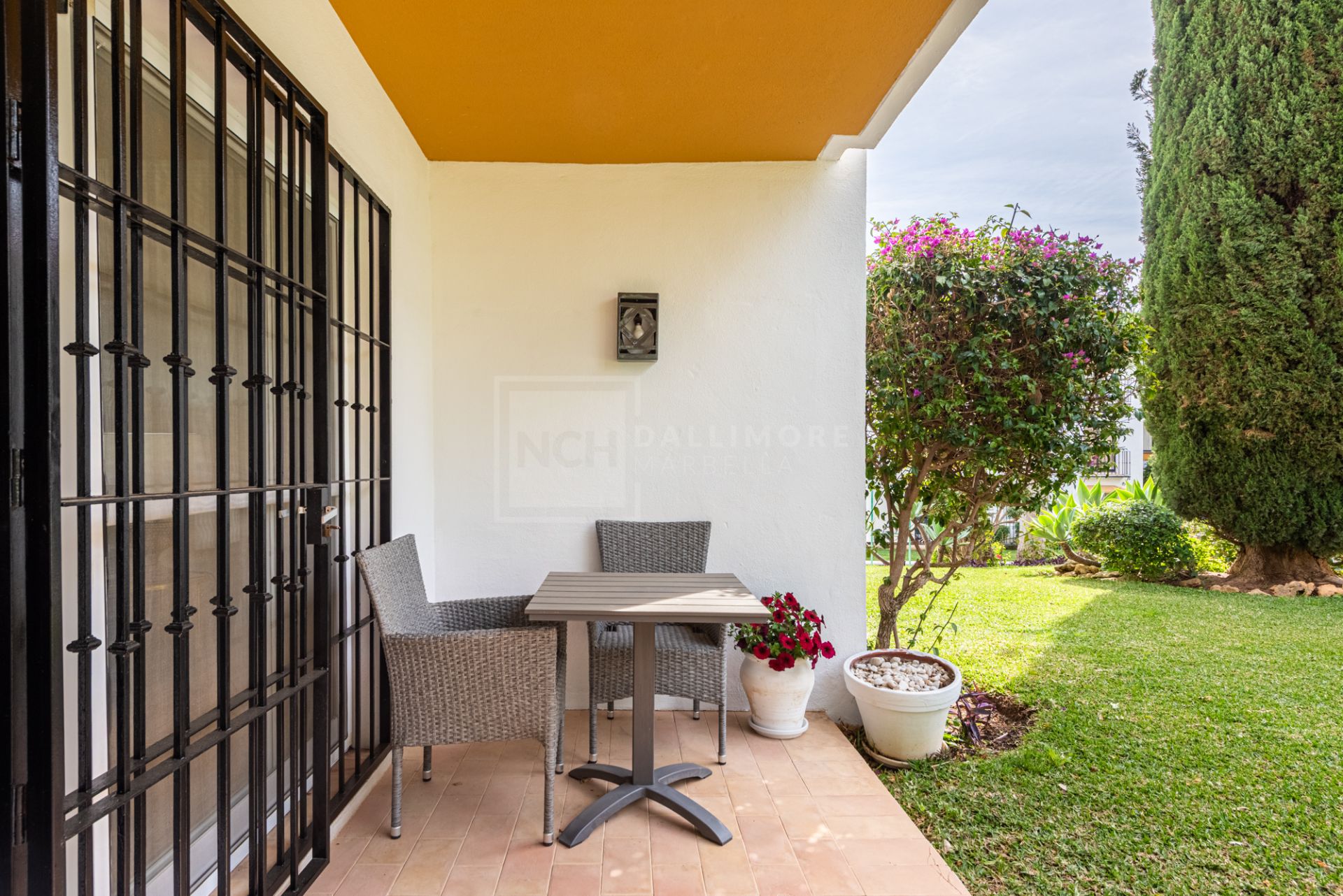 Increíble oportunidad: Apartamento de 2 dormitorios en Calahonda