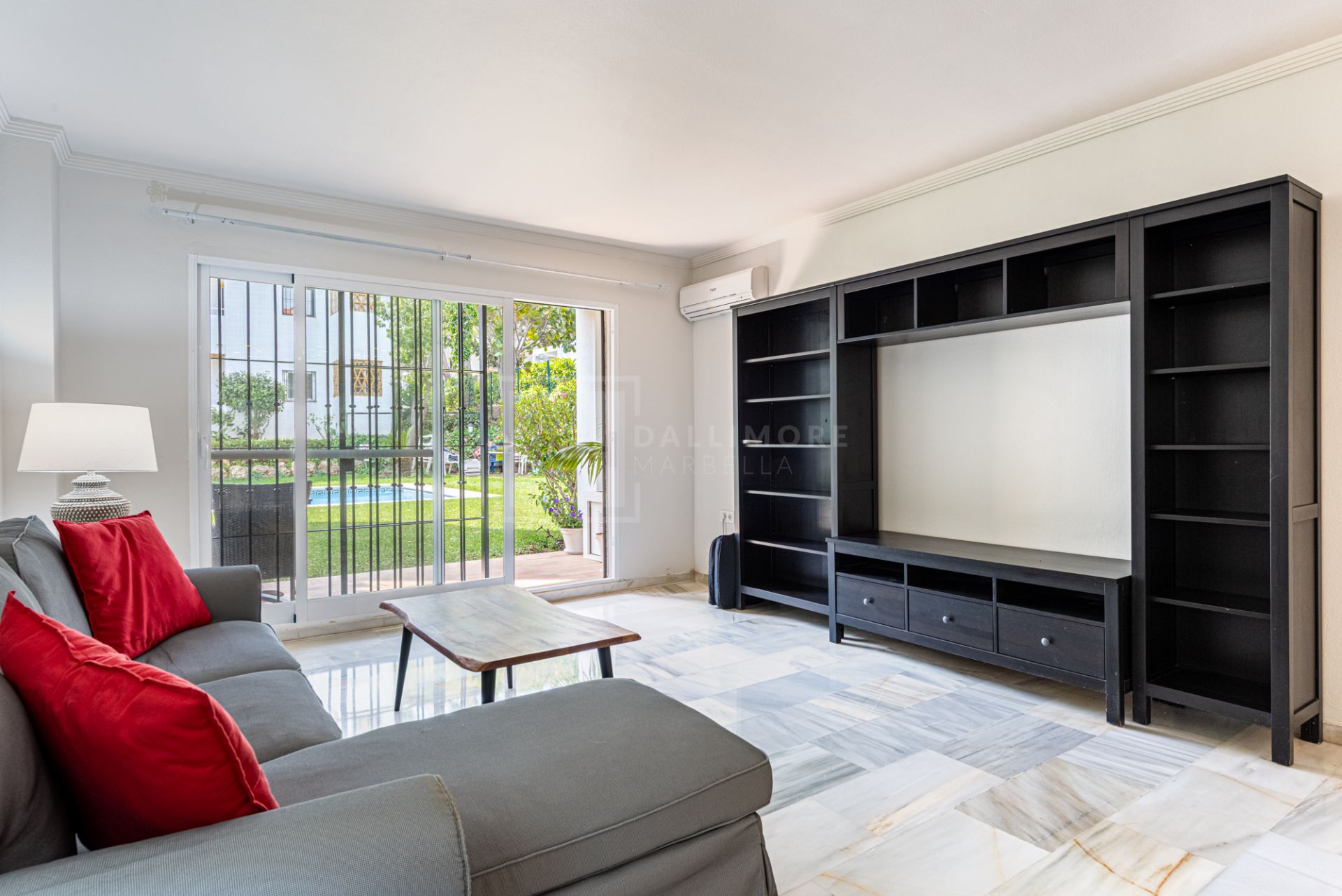 Increíble oportunidad: Apartamento de 2 dormitorios en Calahonda