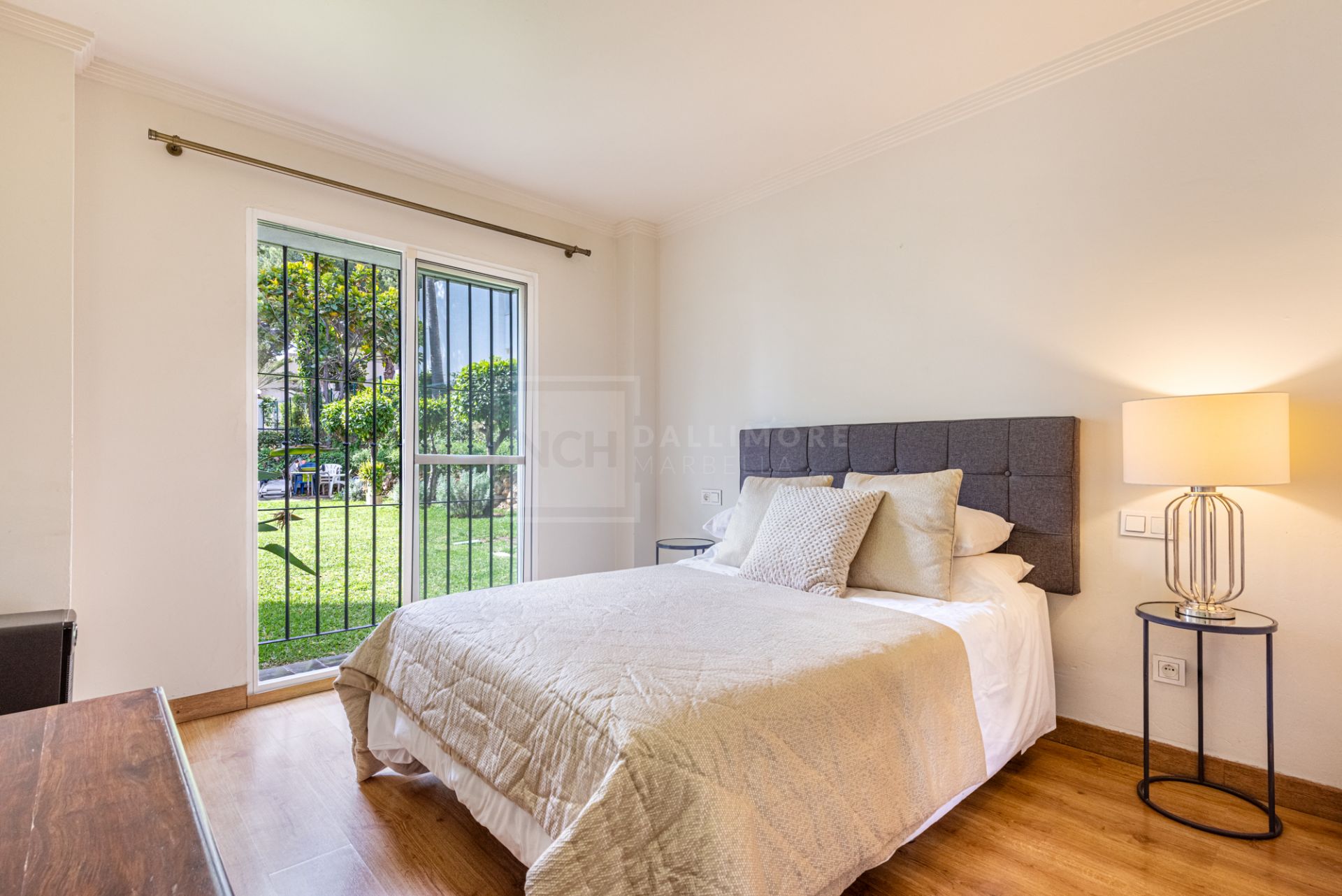 Increíble oportunidad: Apartamento de 2 dormitorios en Calahonda