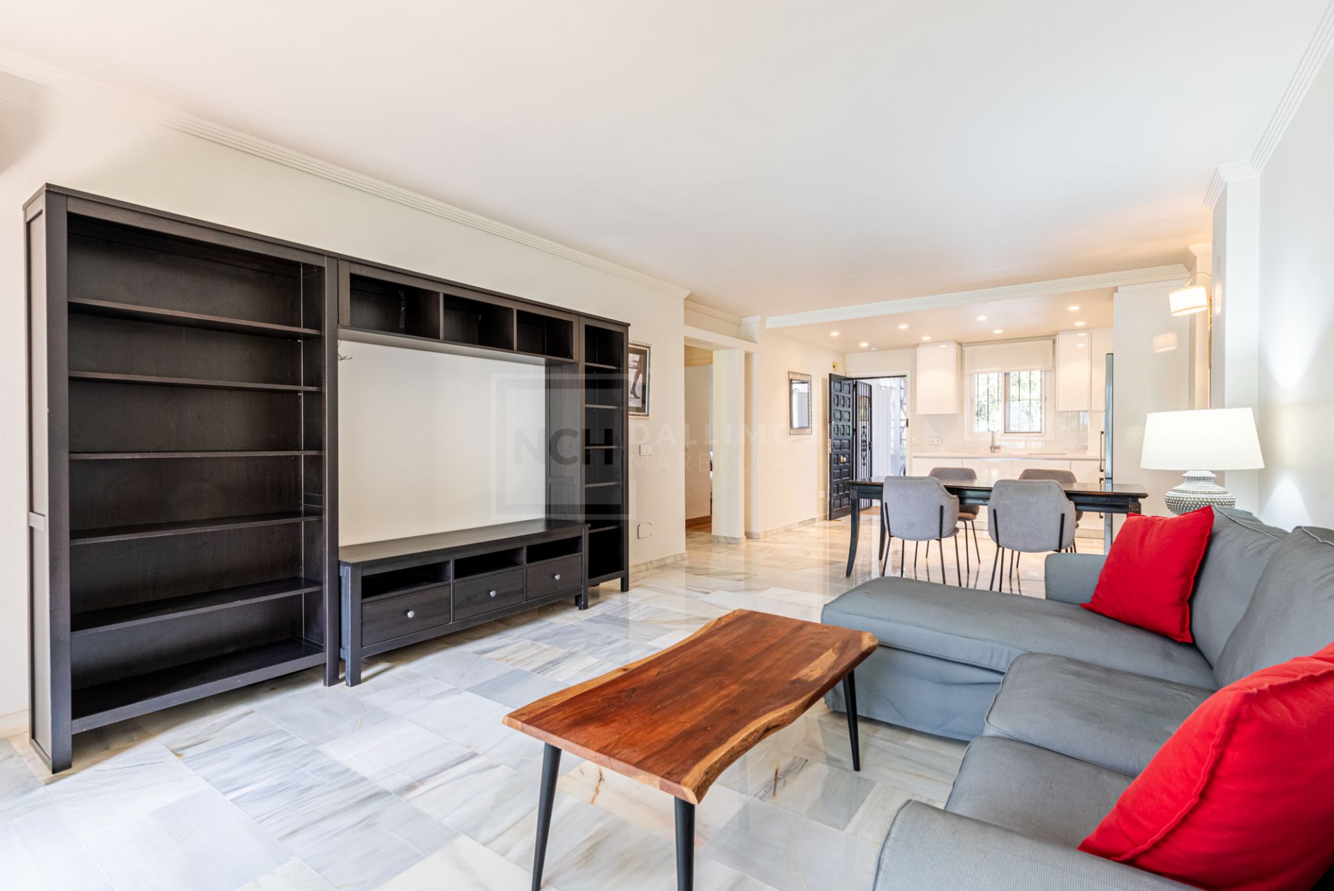 Increíble oportunidad: Apartamento de 2 dormitorios en Calahonda
