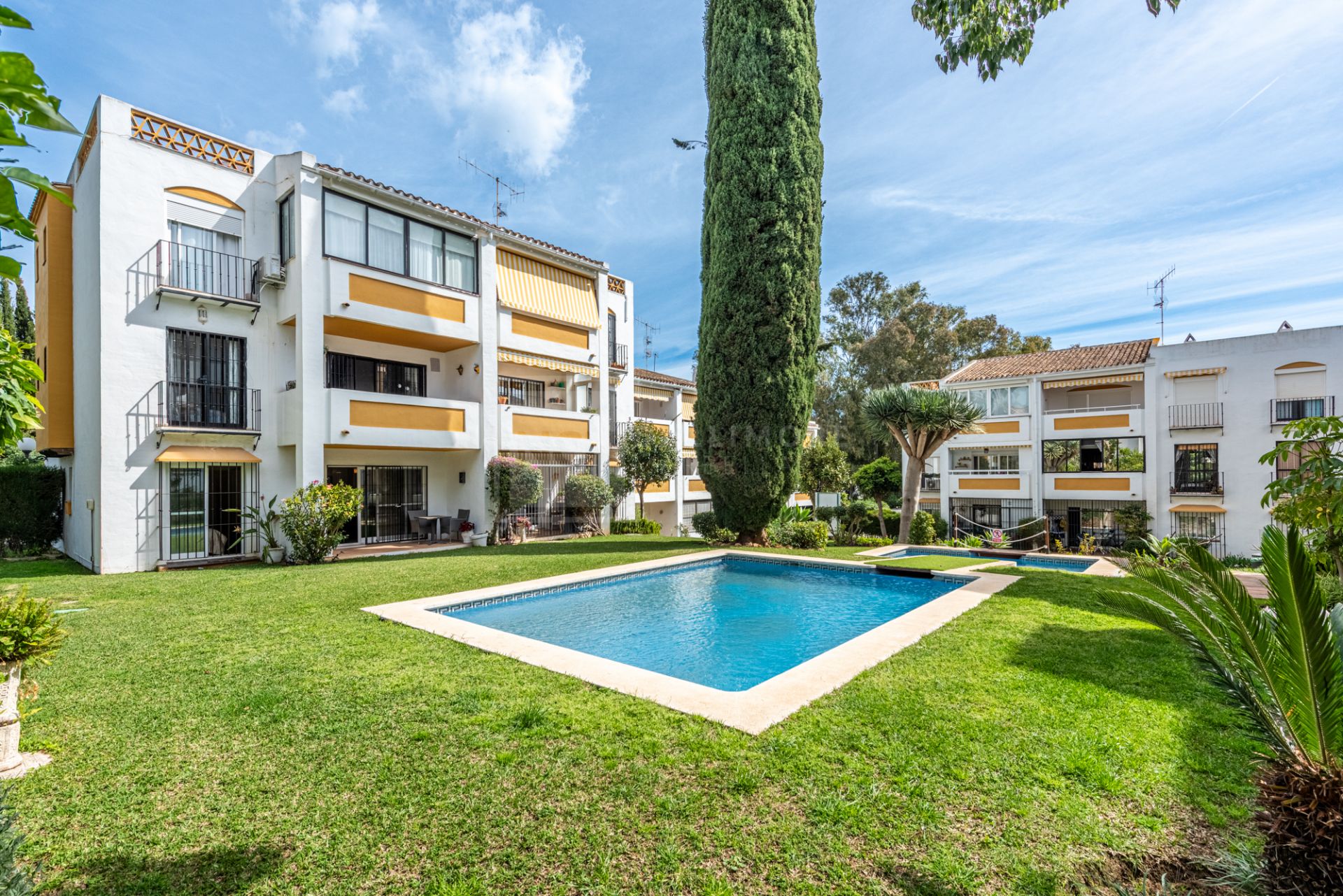 Increíble oportunidad: Apartamento de 2 dormitorios en Calahonda