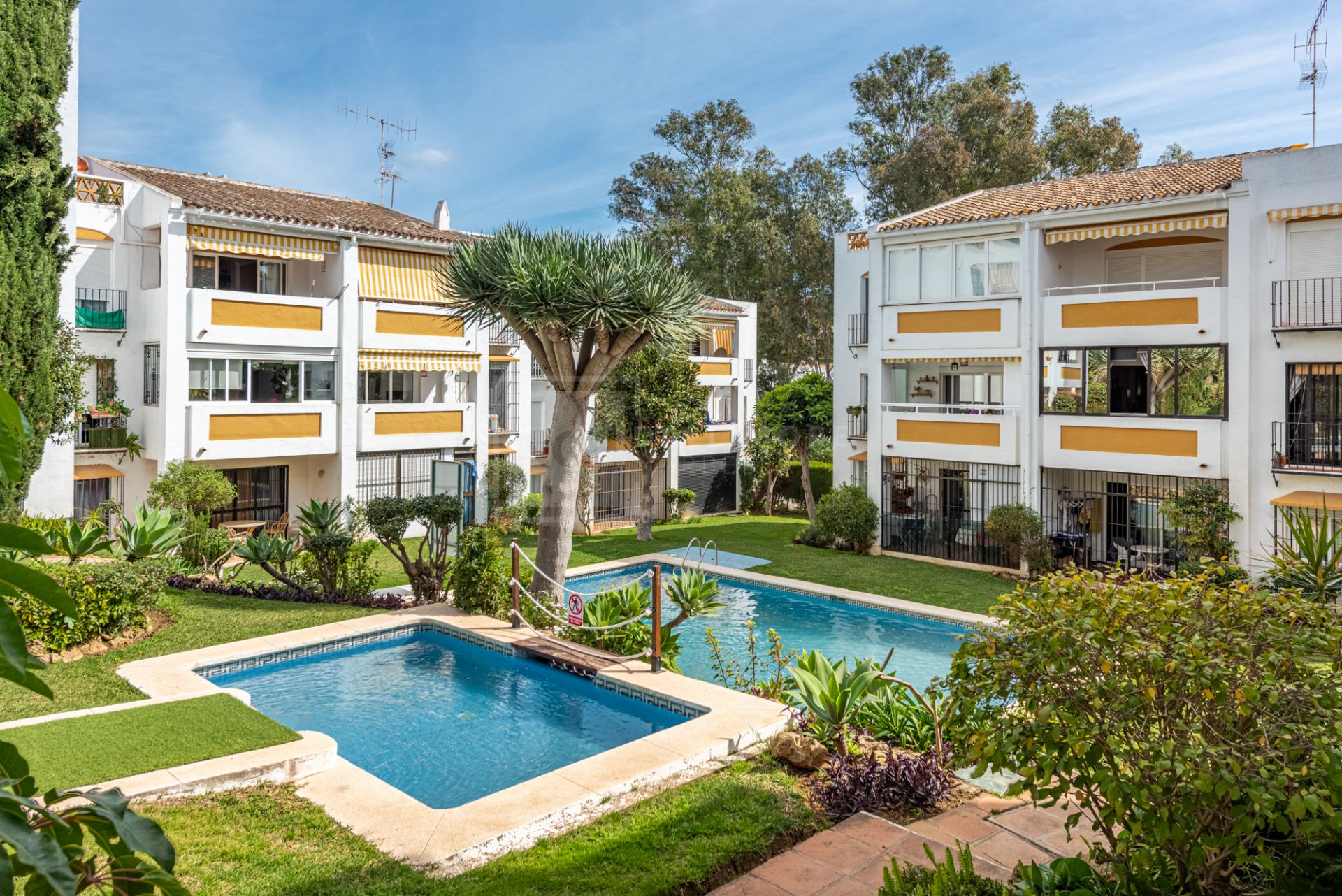 Increíble oportunidad: Apartamento de 2 dormitorios en Calahonda