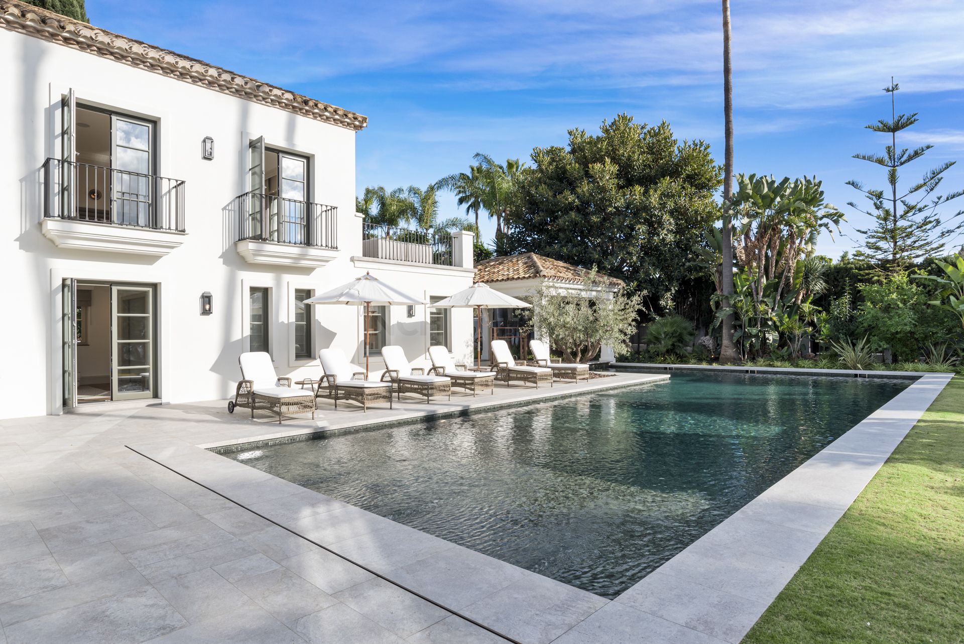 Elegant Contemporary Villa With Poolside Lounge And Premium Interiors