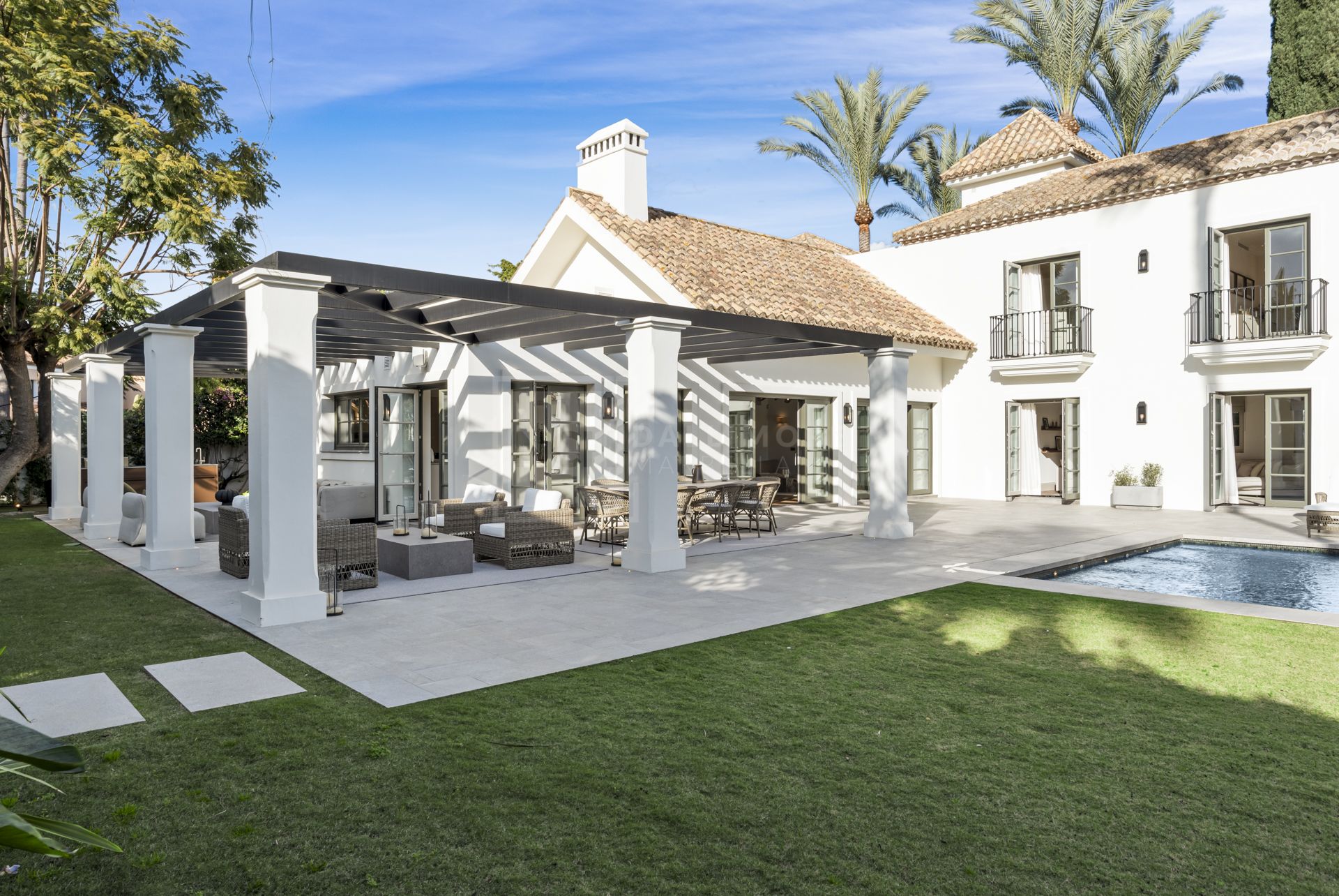 Elegant Contemporary Villa With Poolside Lounge And Premium Interiors