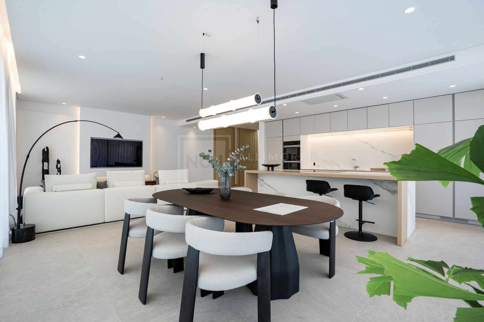 Modern 4-bedroom Penthouse in La Quinta