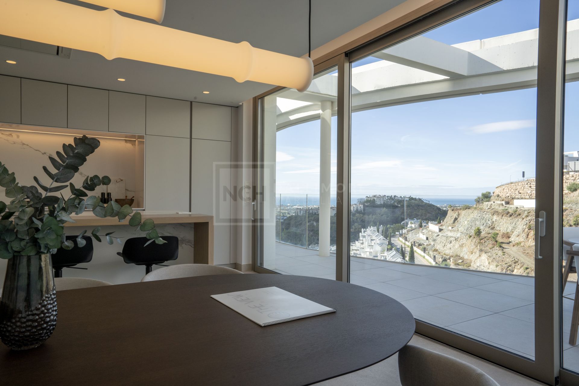 Modern 4-bedroom Penthouse in La Quinta